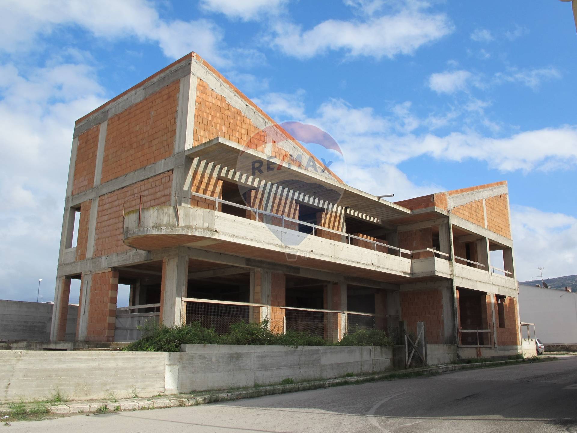 Villa Unifamiliare - Indipendente COMISO vendita  Centro  RE/MAX Prima Classe