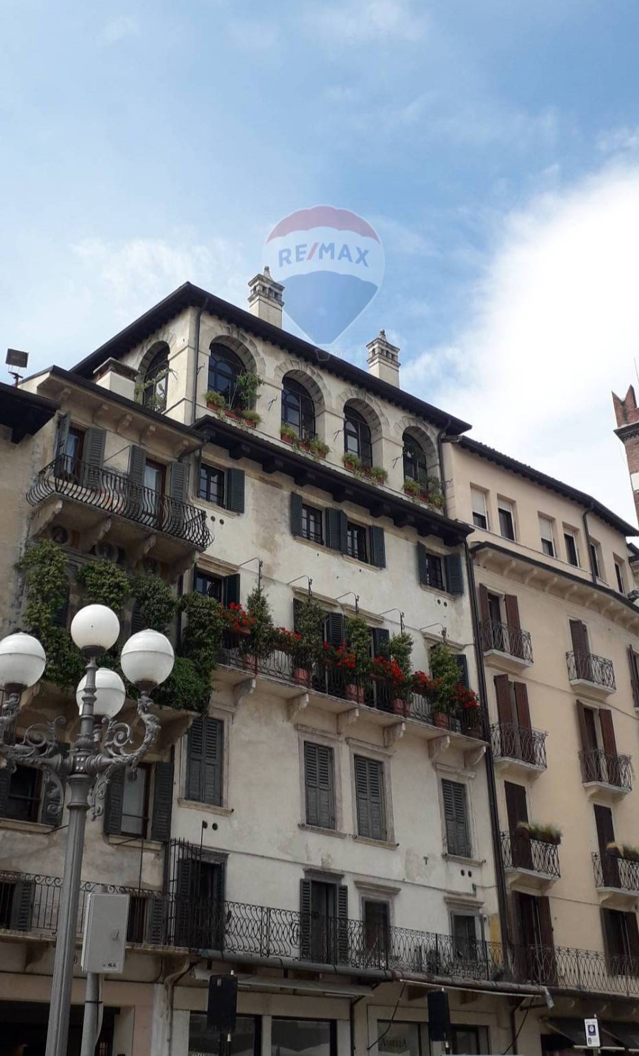  verona vendita quart: centro storico re/max top elegance