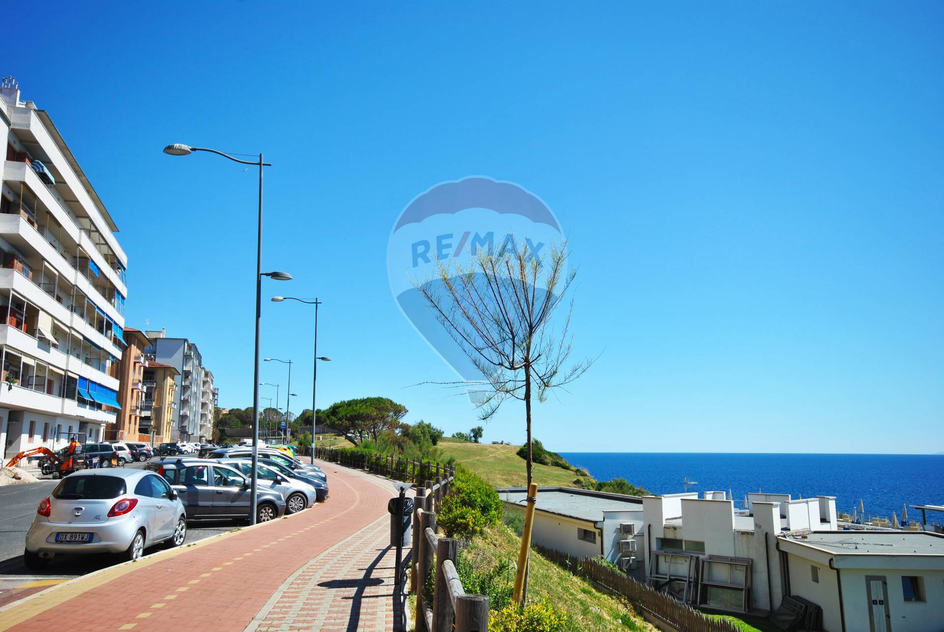  piombino vendita quart:  re-max-mindset