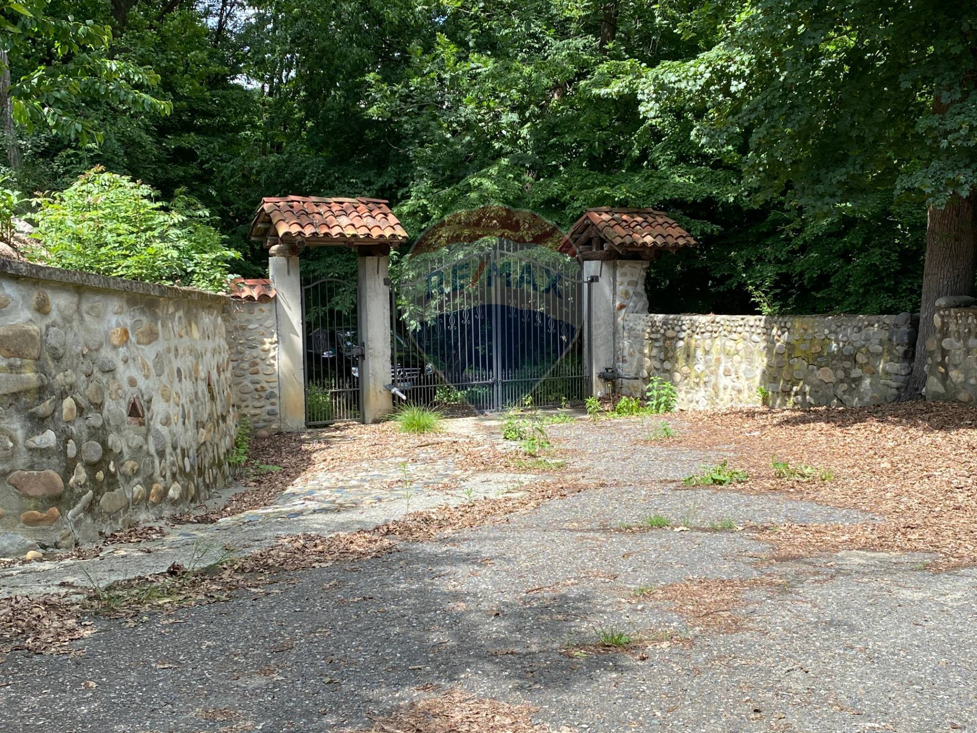 Rustico - Cascina COSSATO vendita    RE/MAX Unit