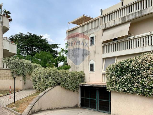 Appartamento ROMA vendita  Romanina  RE/MAX Neopolis