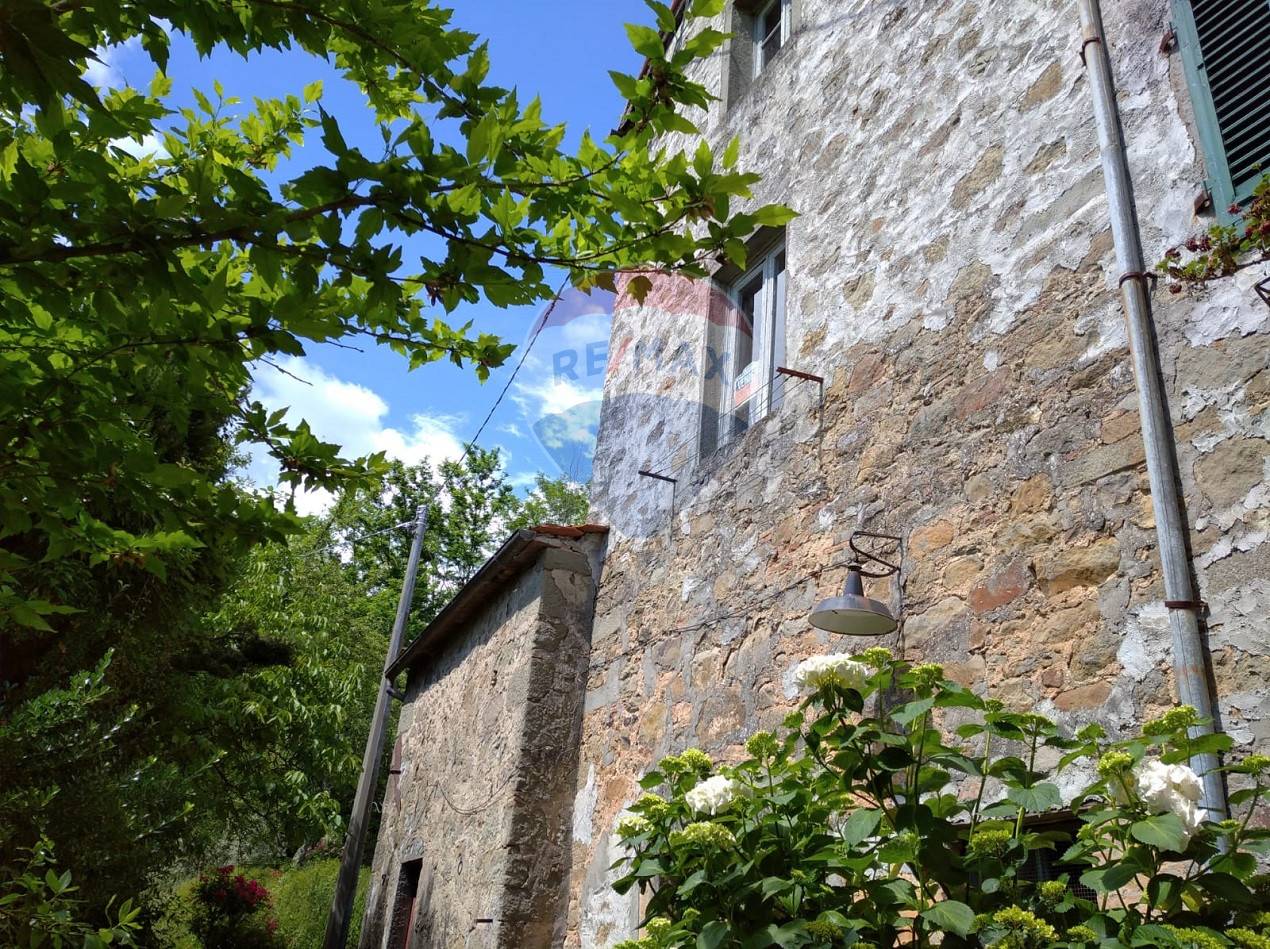  bagni di lucca vendita quart: san gemignano re/max domus consulting