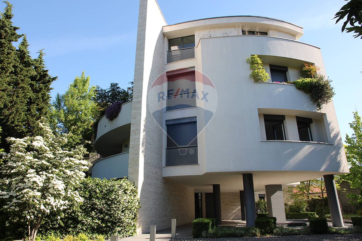 Appartamento FINO MORNASCO vendita    RE/MAX Essenza
