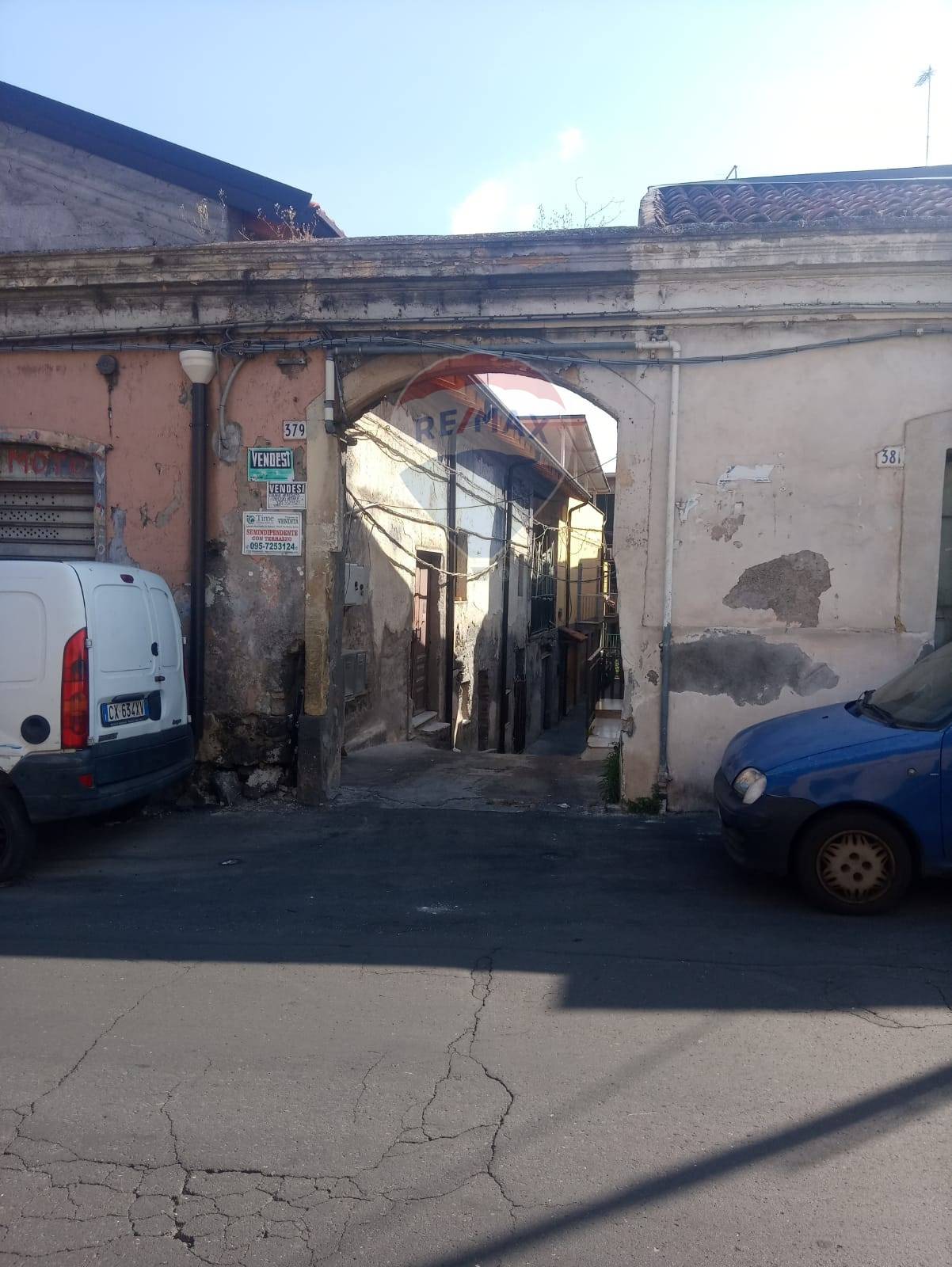  catania vendita quart: via palermo - nesima re-max-estates