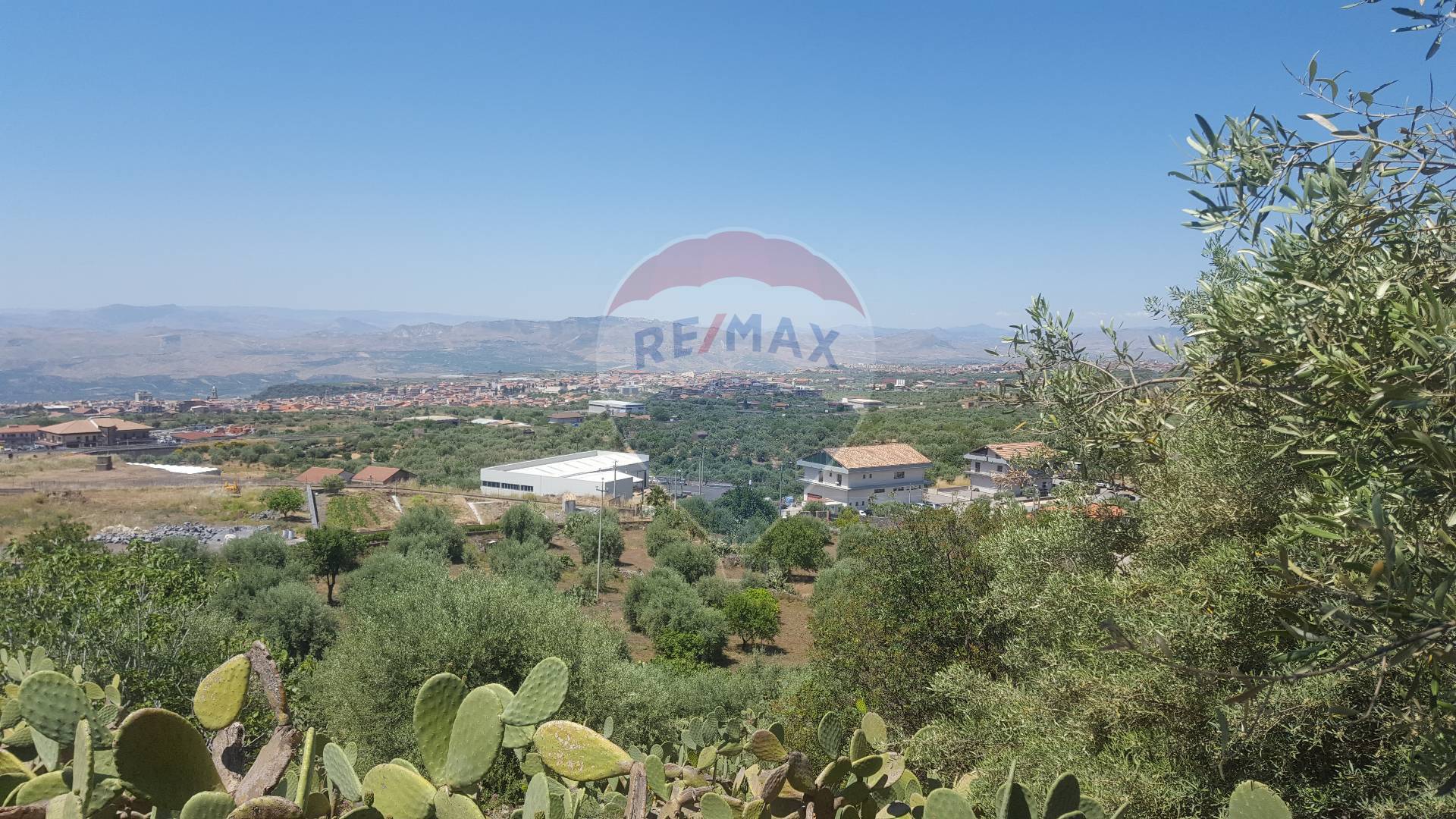 Rustico - Cascina BIANCAVILLA vendita    RE/MAX CasAffare