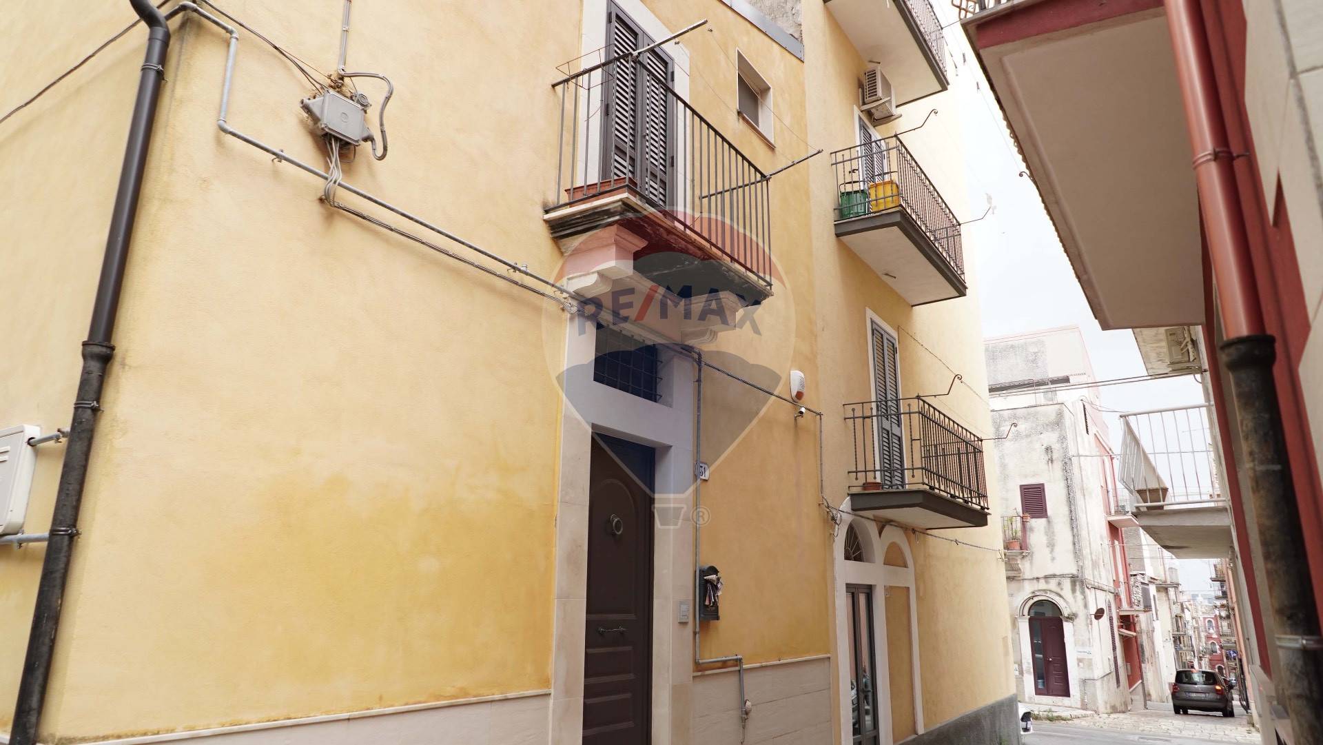 Villa Unifamiliare - Indipendente RAGUSA vendita  Centro  RE/MAX Prima Classe