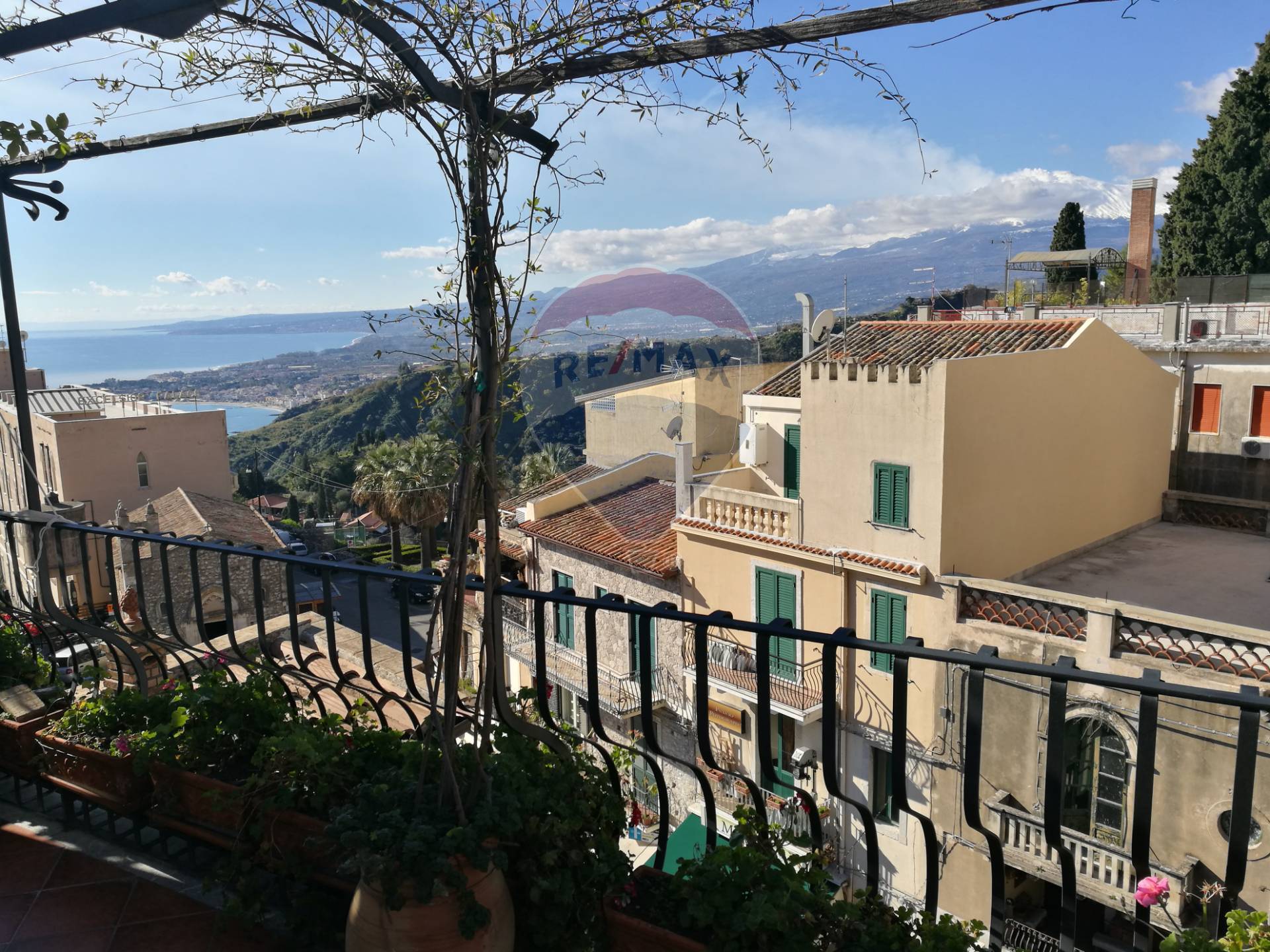 Appartamento TAORMINA vendita  Centro  RE/MAX Crea Casa