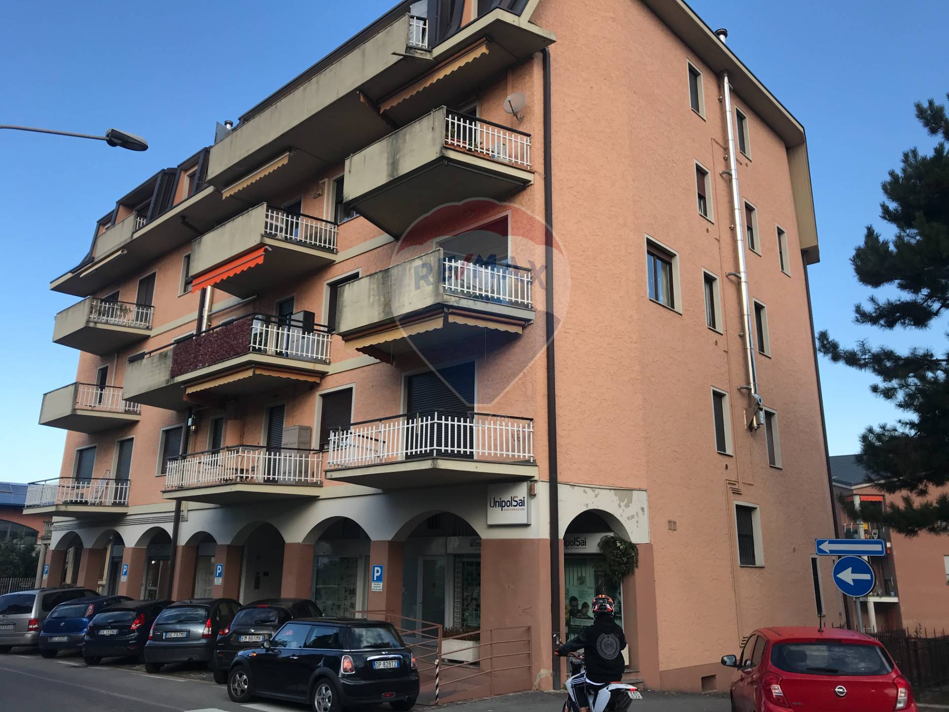 Appartamento COSTA MASNAGA vendita    RE/MAX Vittoria