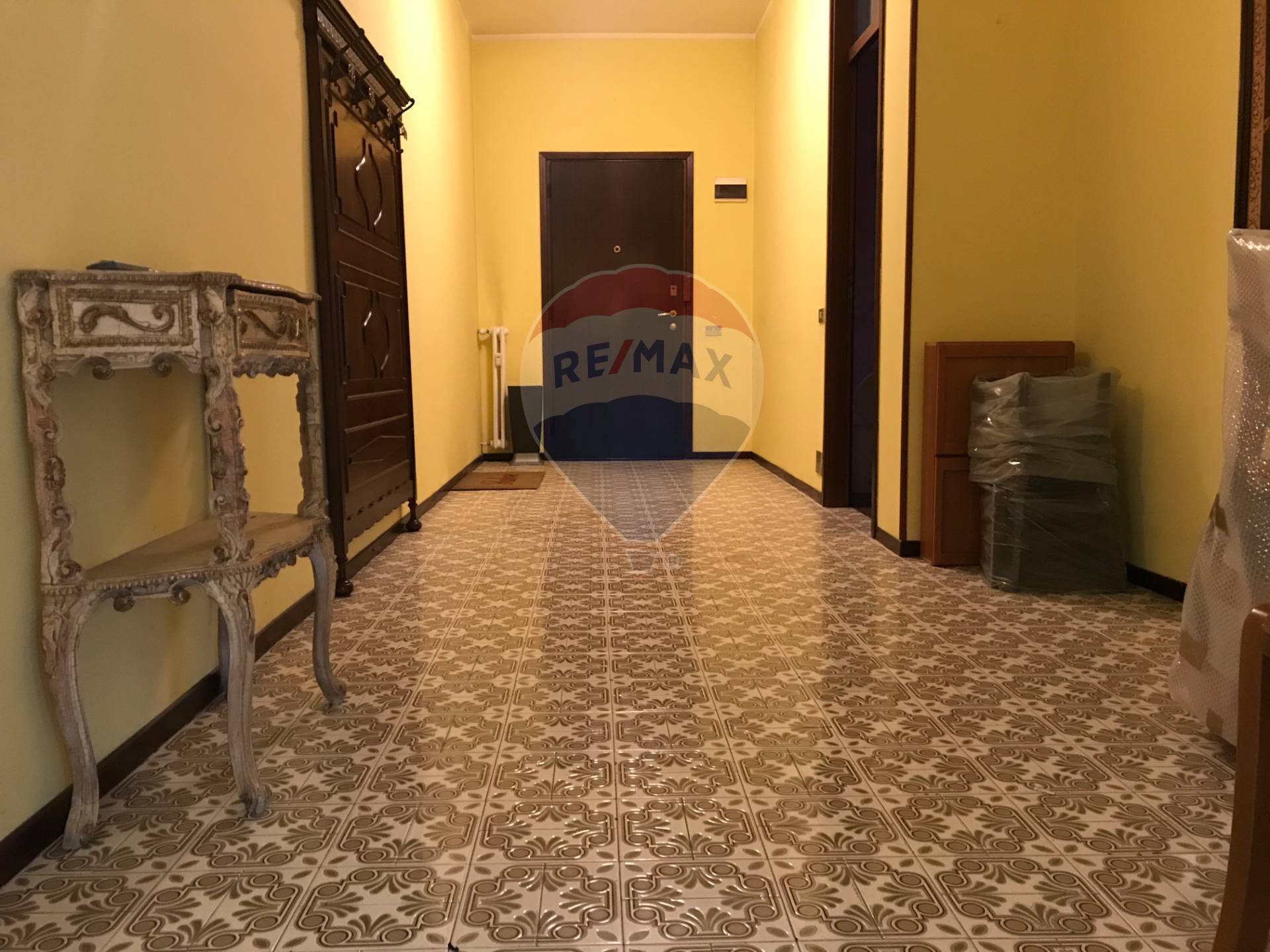 Appartamento COSTA MASNAGA vendita    RE/MAX Vittoria
