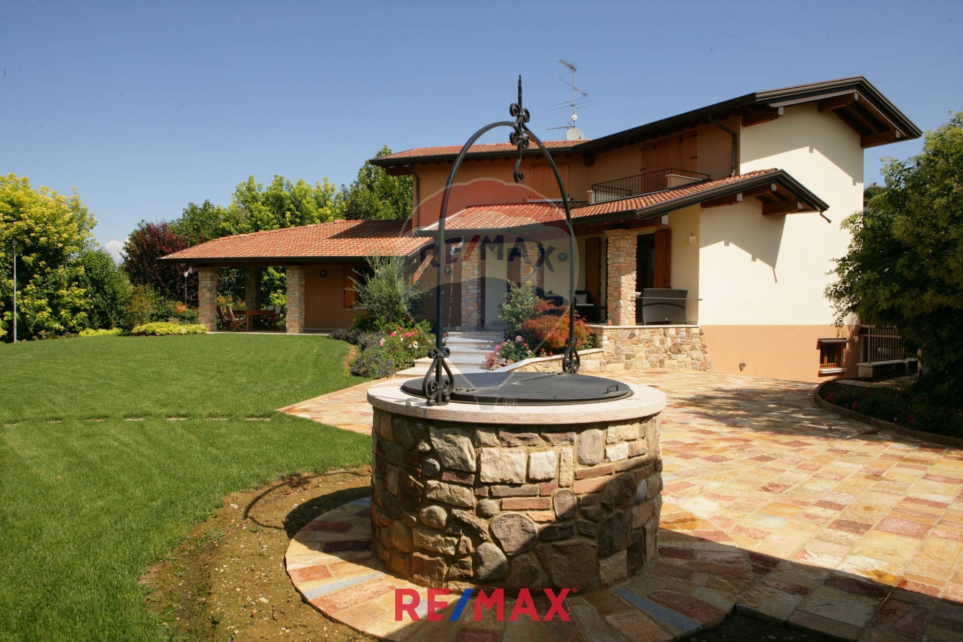 Villa LONATO DEL GARDA vendita    RE/MAX Edilfin