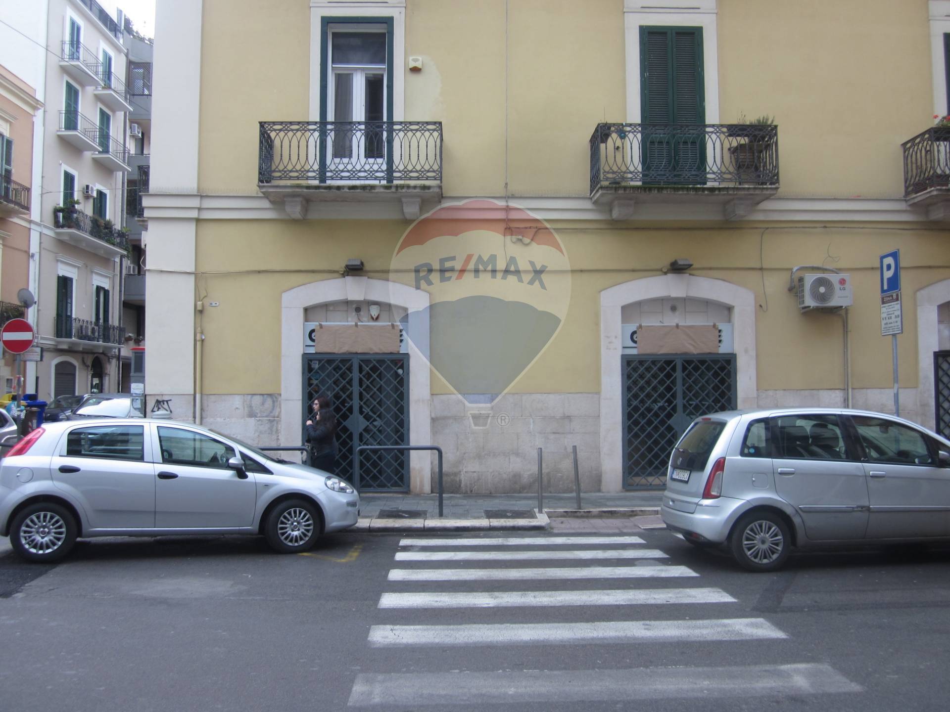 Negozio - Loc.Com. BARI affitto  Murat  RE/MAX Acquachiara