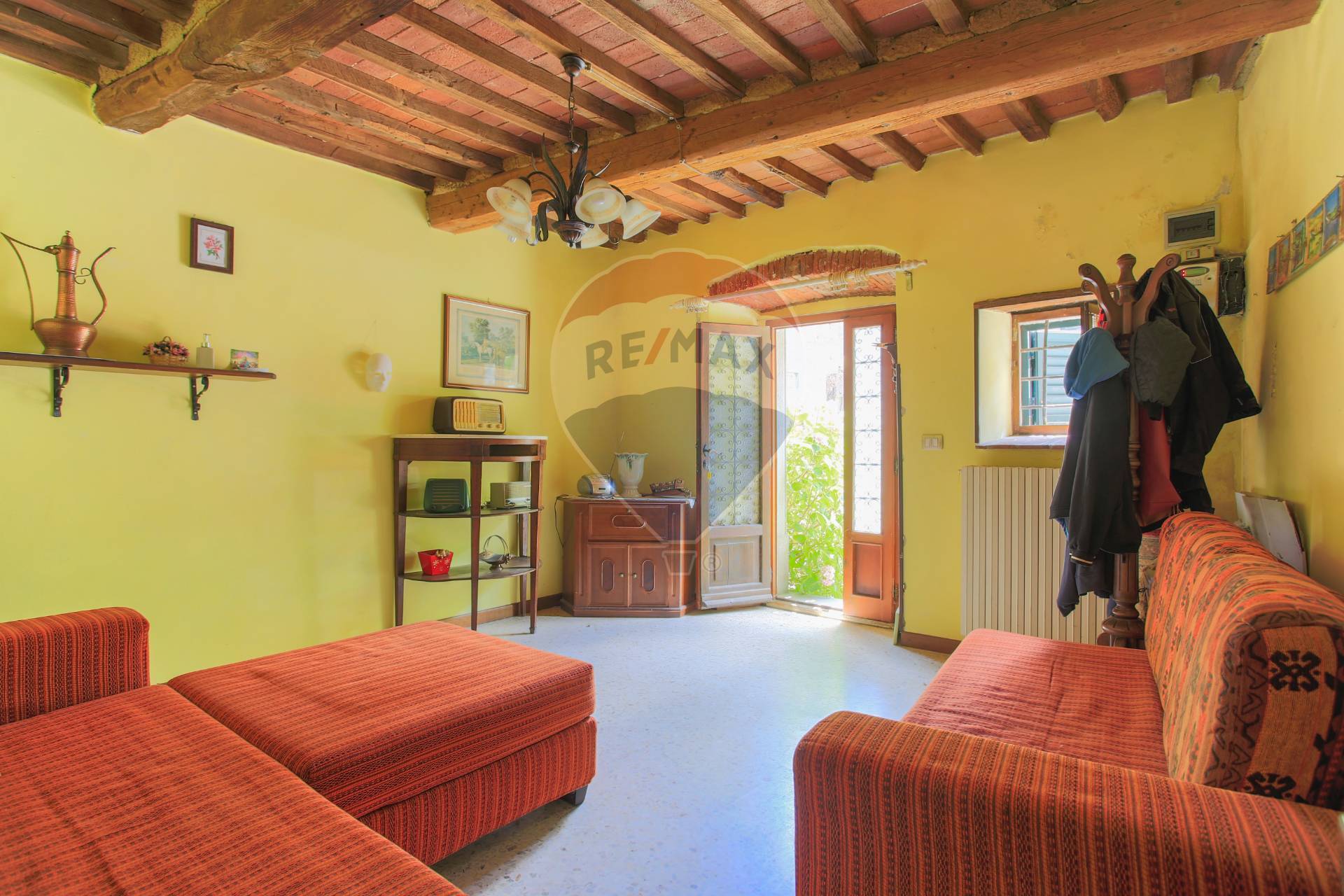  pescia vendita quart: san quirico re/max diamante