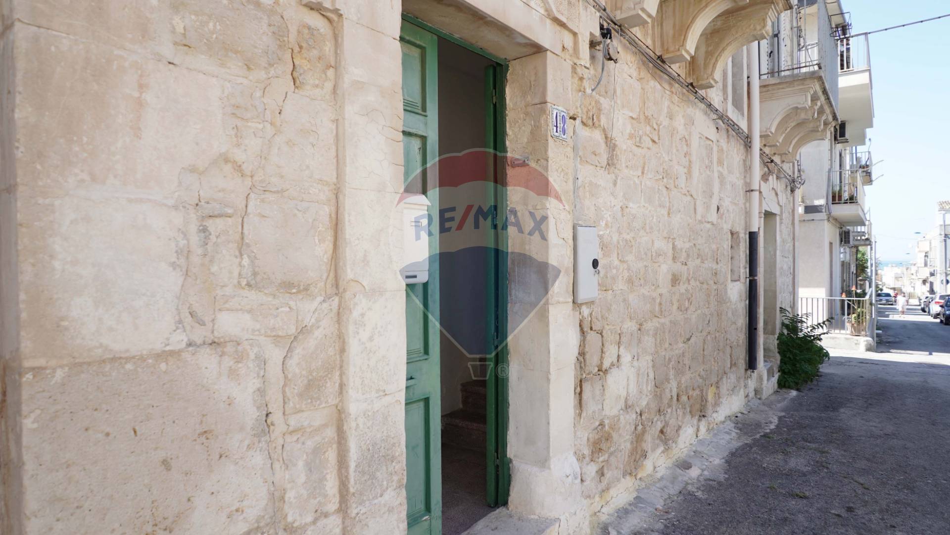 Villa Unifamiliare - Indipendente SCICLI vendita  Donnalucata  RE/MAX Prima Classe