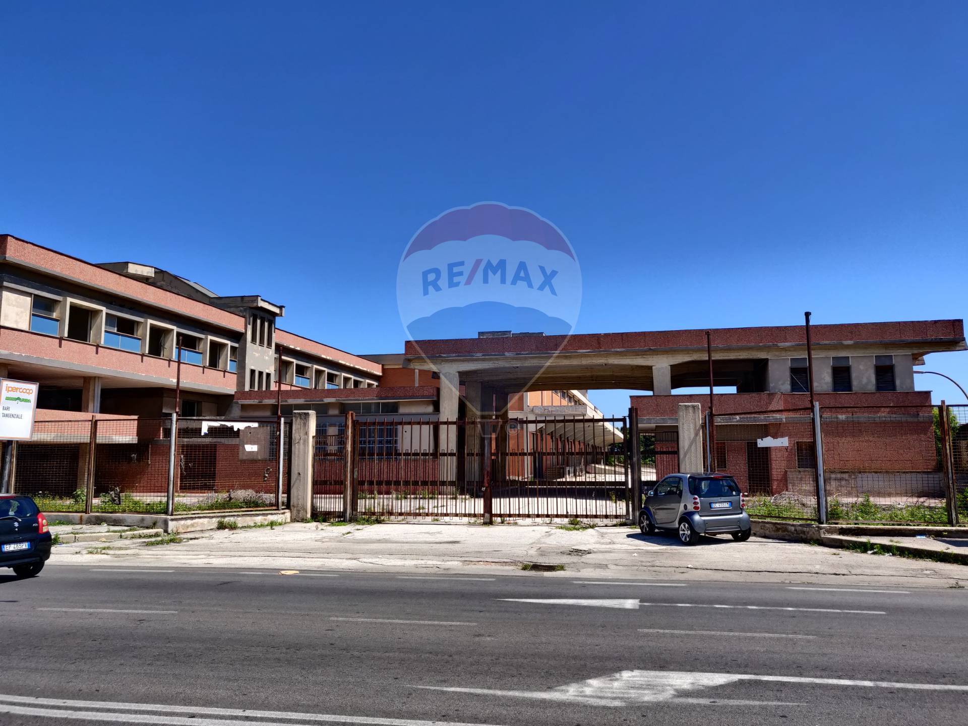 bari vendita quart: zona industriale re-max-acquachiara