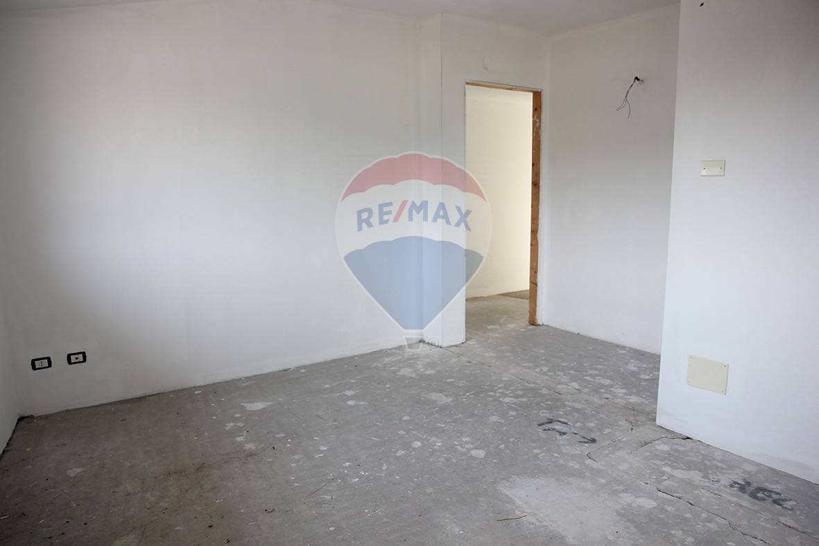 Appartamento FINO MORNASCO vendita    RE/MAX Essenza