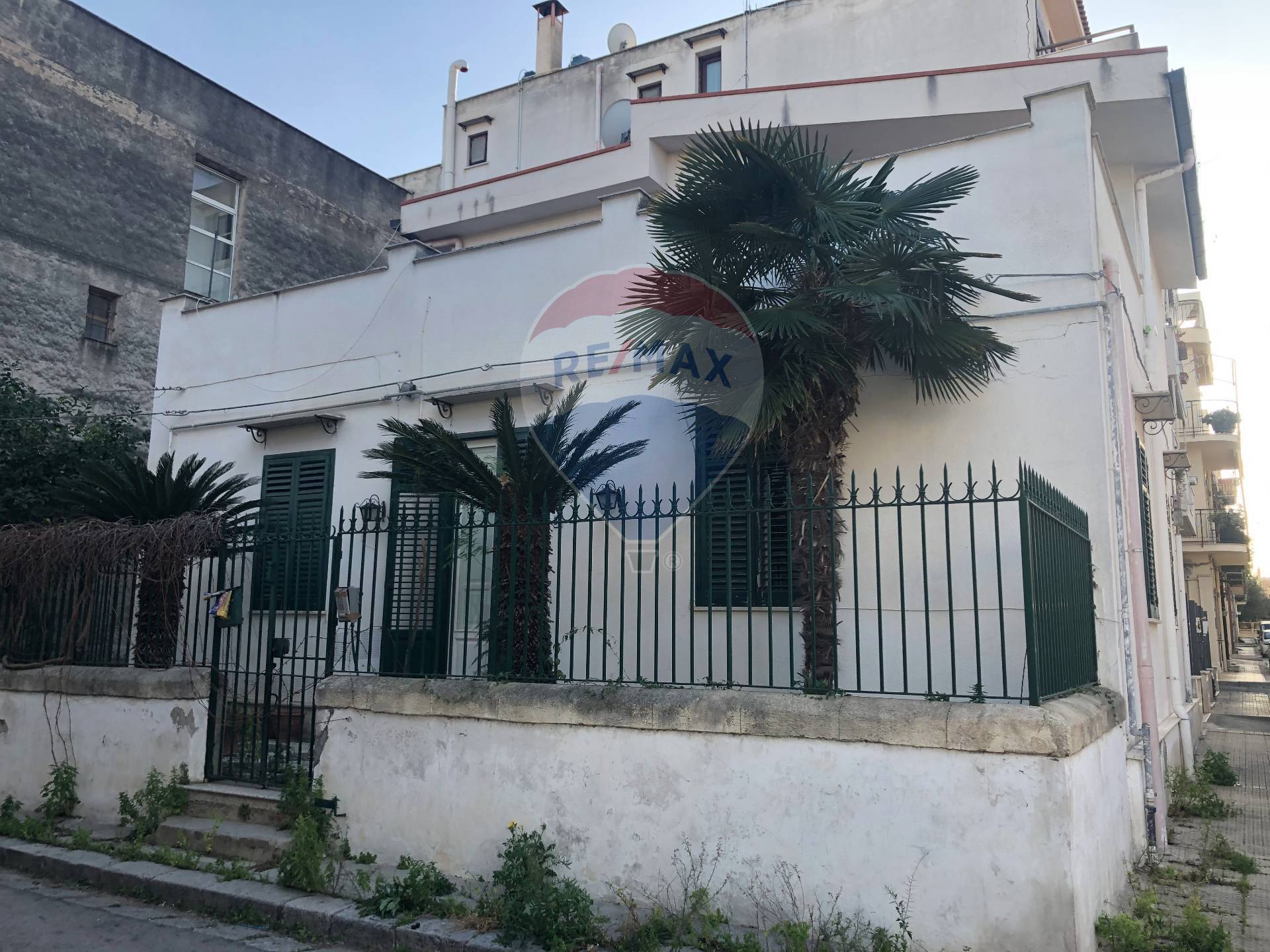 Villa Unifamiliare - Indipendente SANTA FLAVIA vendita    RE/MAX Master Home