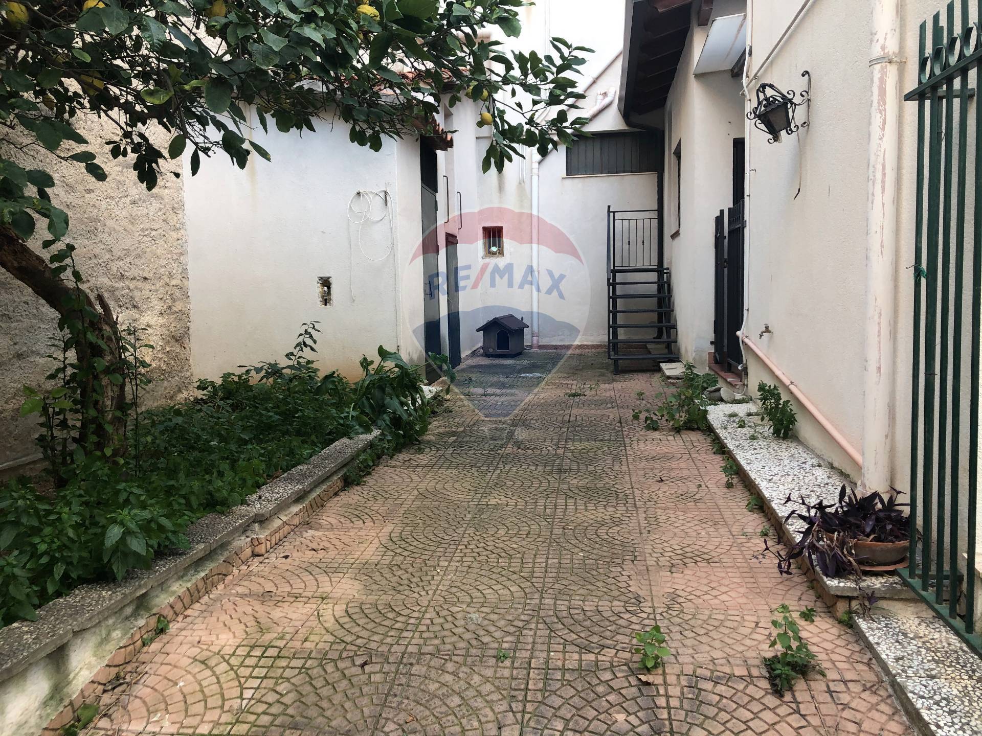 Villa Unifamiliare - Indipendente SANTA FLAVIA vendita    RE/MAX Master Home