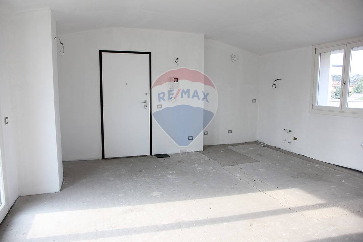 Appartamento FINO MORNASCO vendita    RE/MAX Essenza