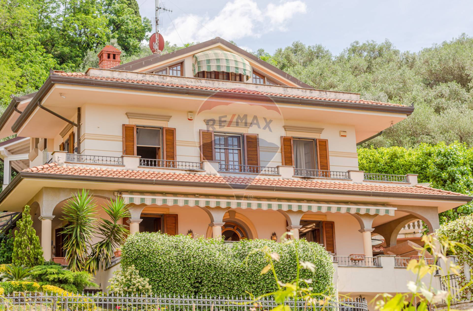  massarosa vendita quart: quiesa re/max quality house