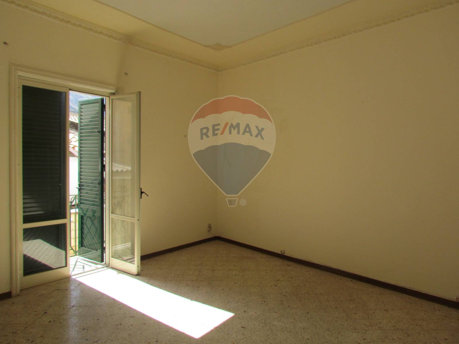Villa Unifamiliare - Indipendente CARINI vendita    RE/MAX Hunters