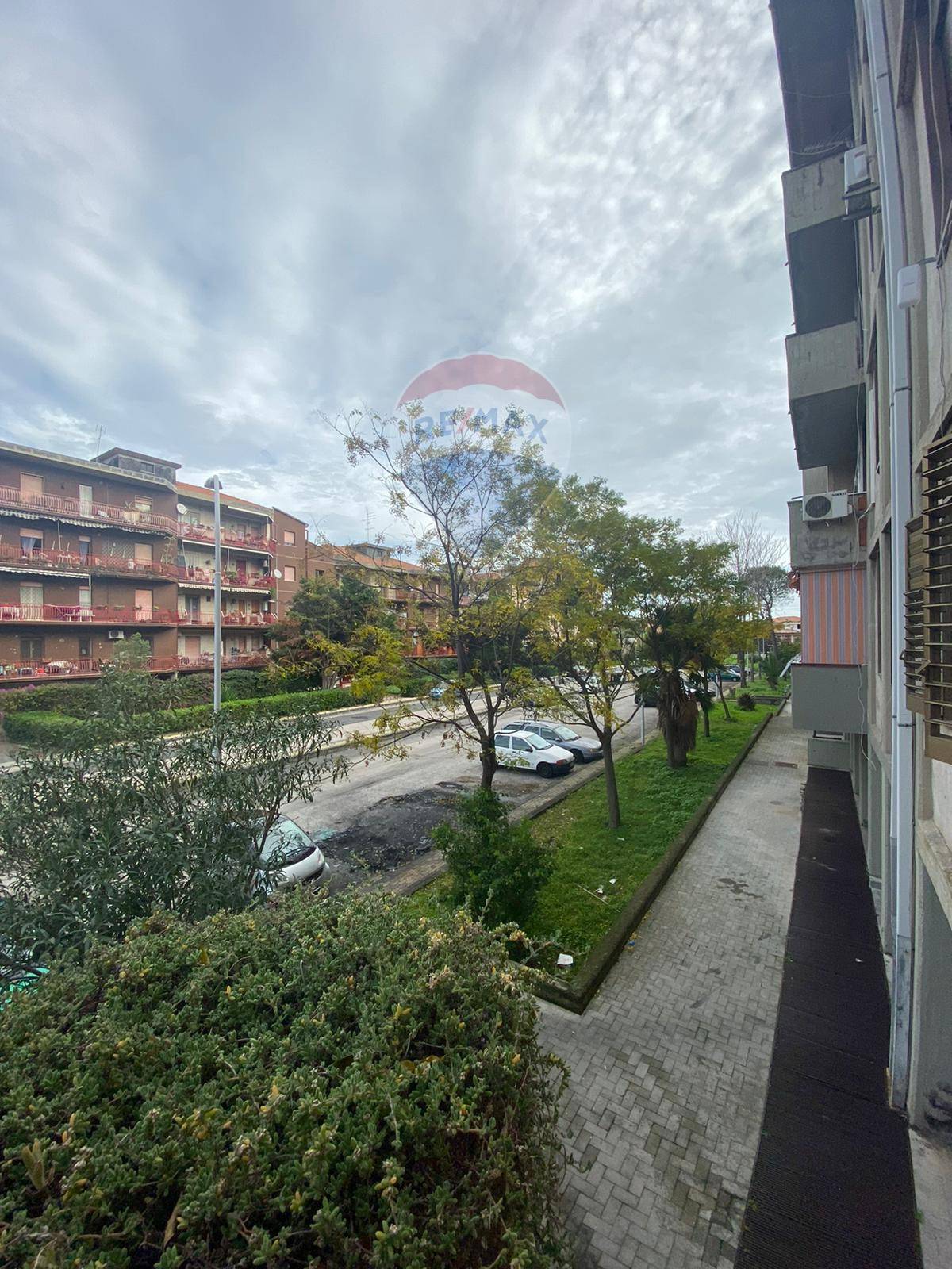  catania vendita quart: san giovanni galermo re-max-white-house