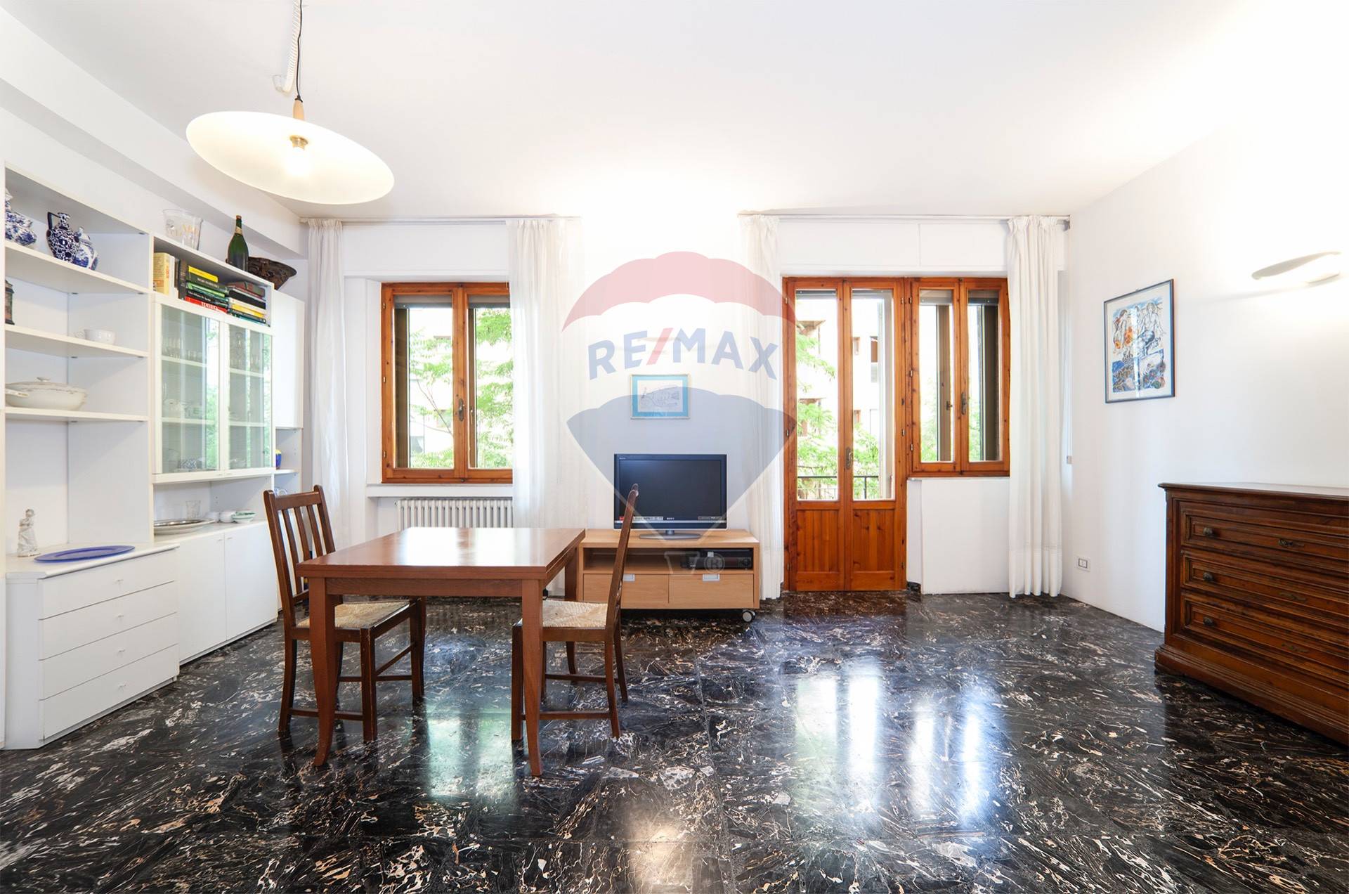  siena vendita quart:  re/max silver 3