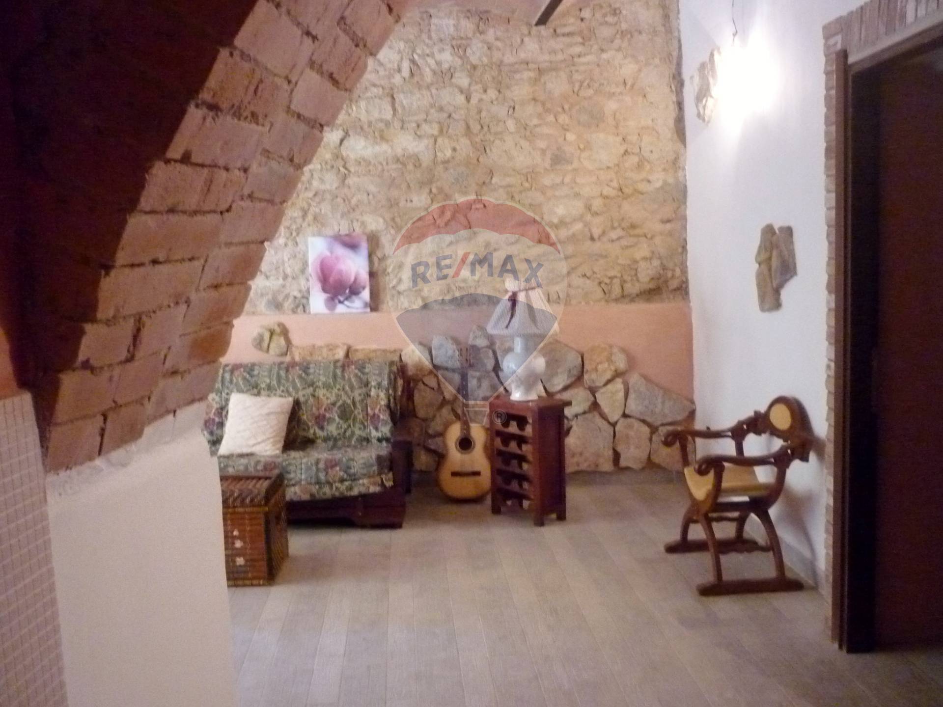 Appartamento CASALE MARITTIMO vendita    RE/MAX Premiere