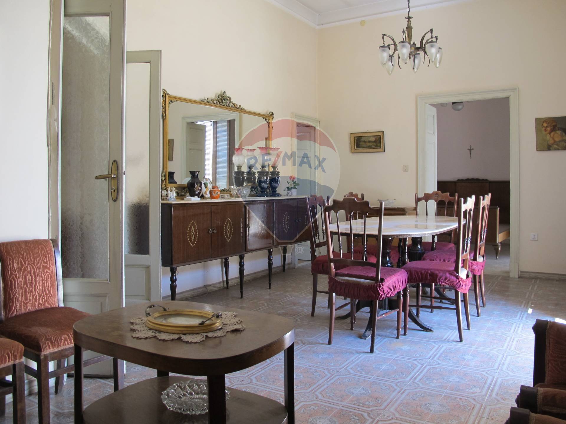  comiso vendita quart: centro re/max prima classe