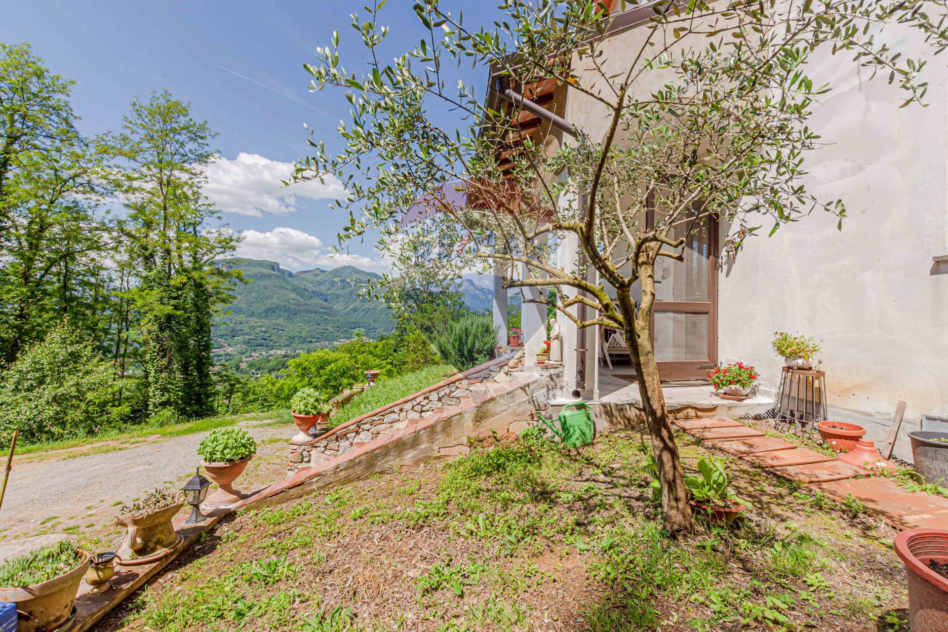 Villa COREGLIA ANTELMINELLI vendita  Piano di Coreglia  RE/MAX Quality House