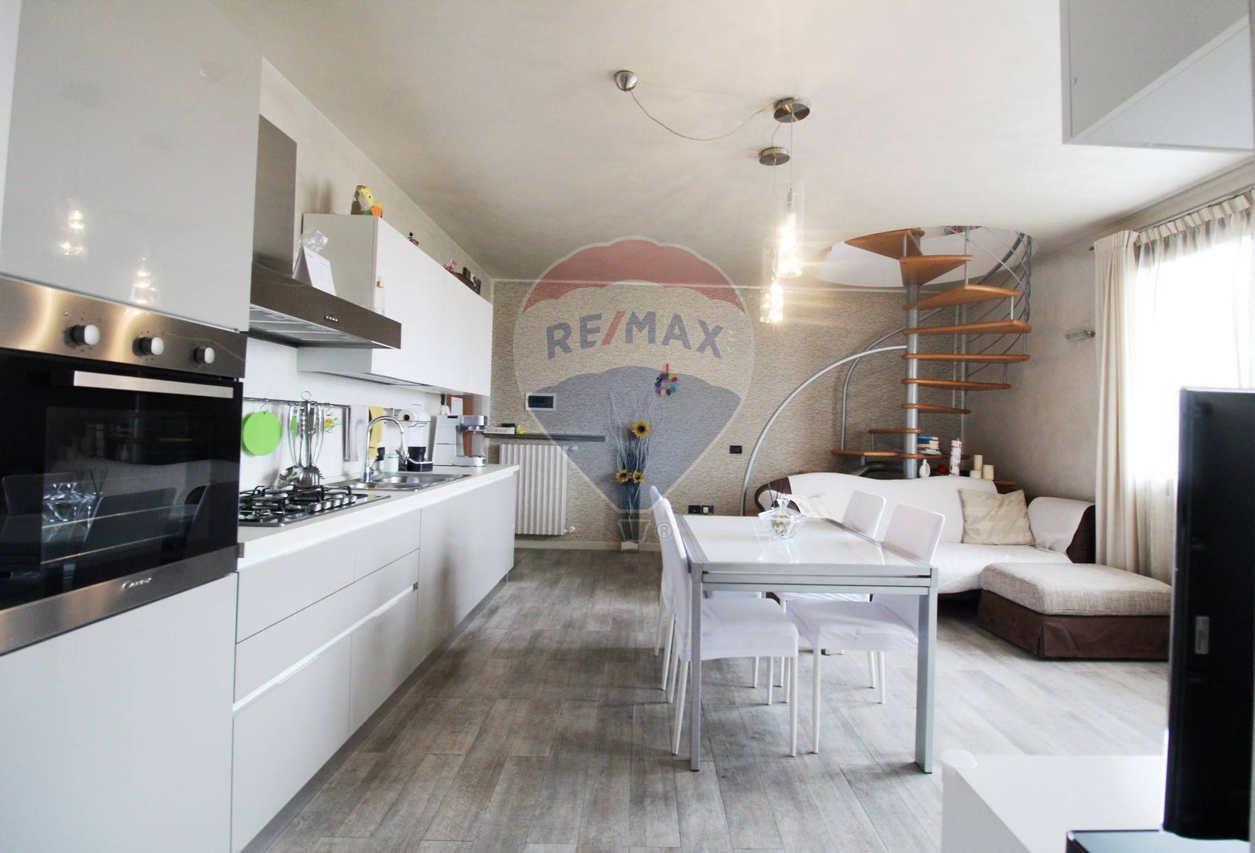 Appartamento CARPENEDOLO vendita    RE/MAX Expo 7