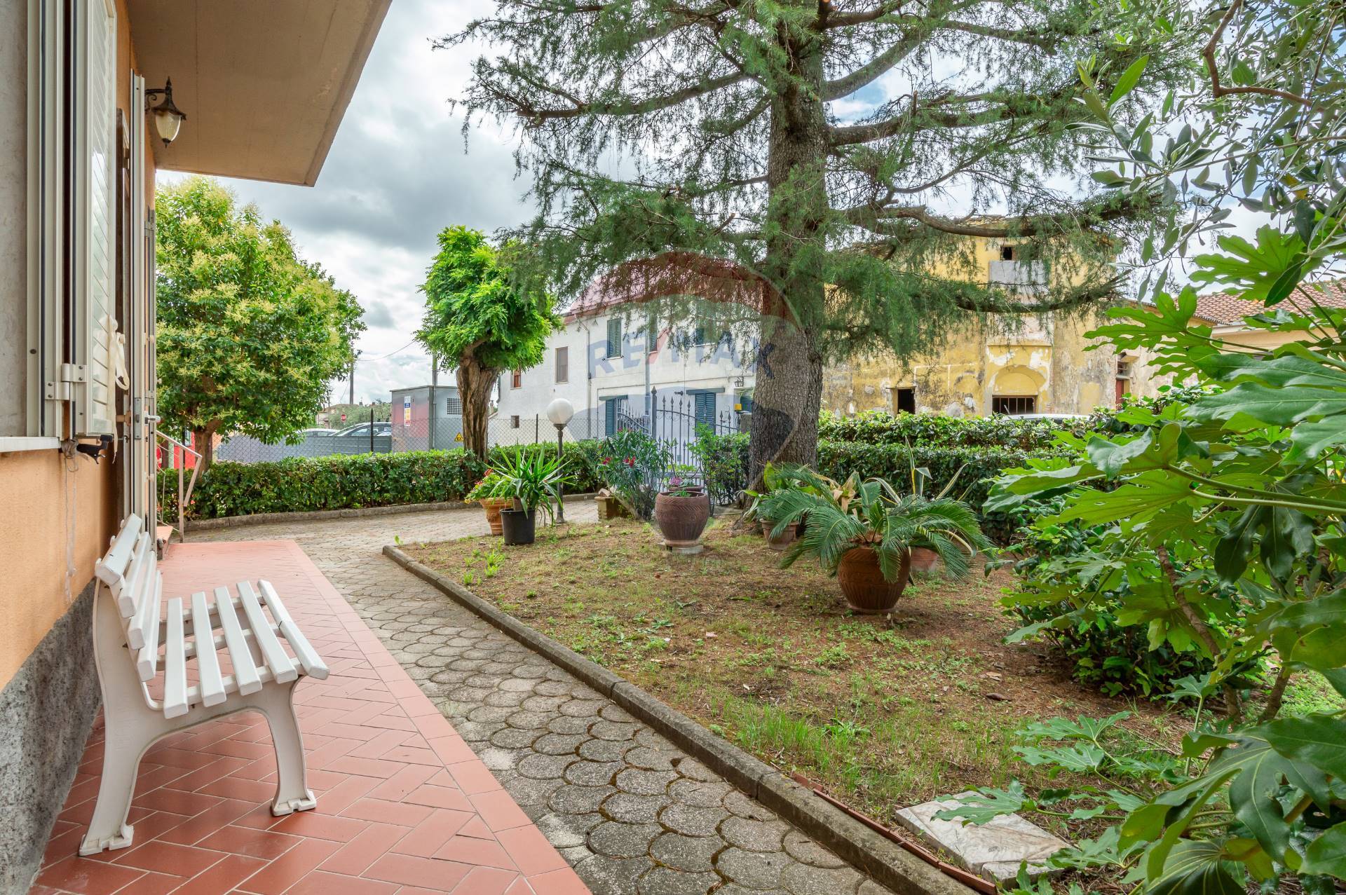 Villa SANTA MARIA A MONTE vendita  Falorni  RE/MAX Medicea 2