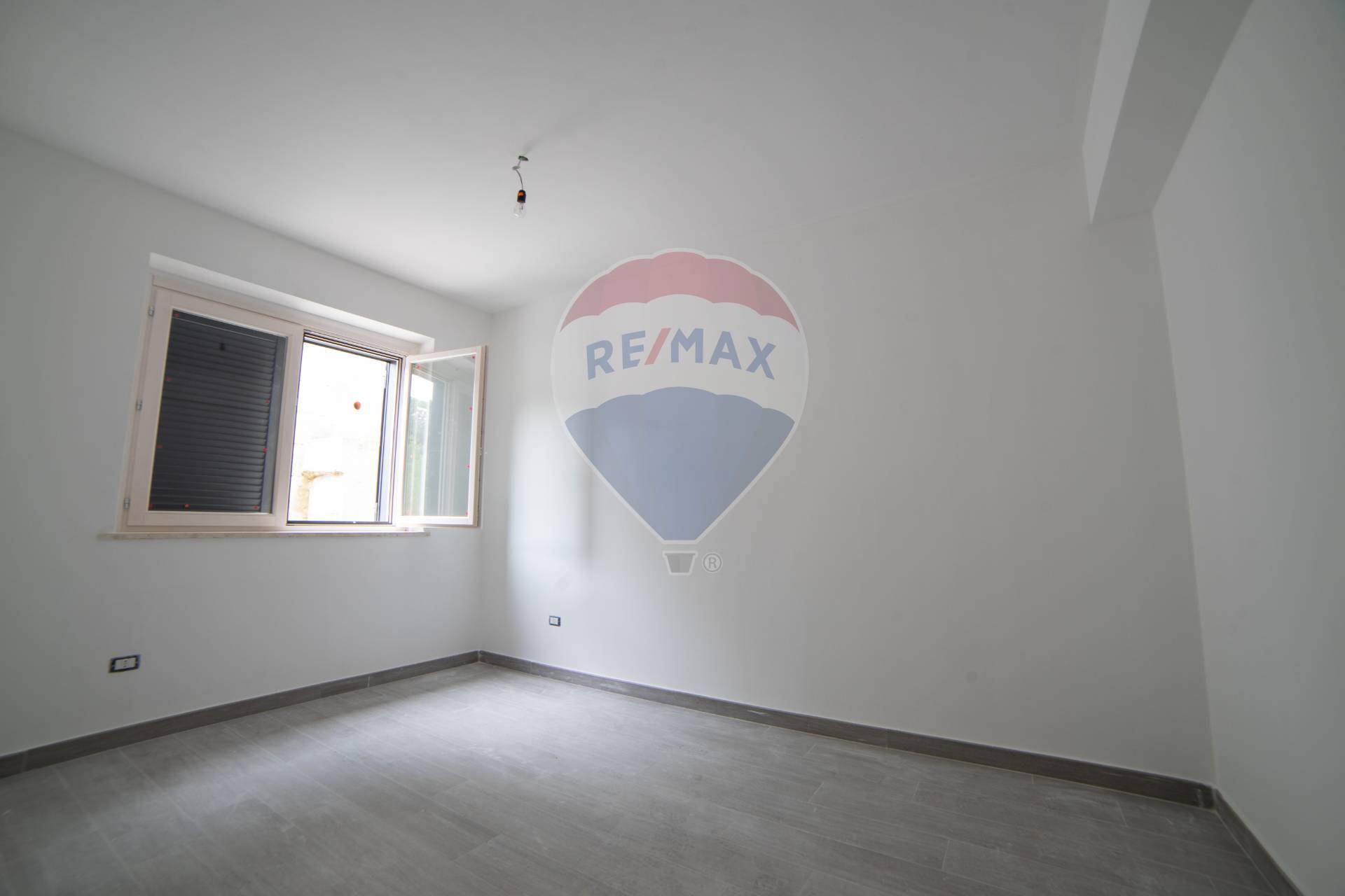 Appartamento MONTE PORZIO CATONE vendita    RE/MAX Confidence