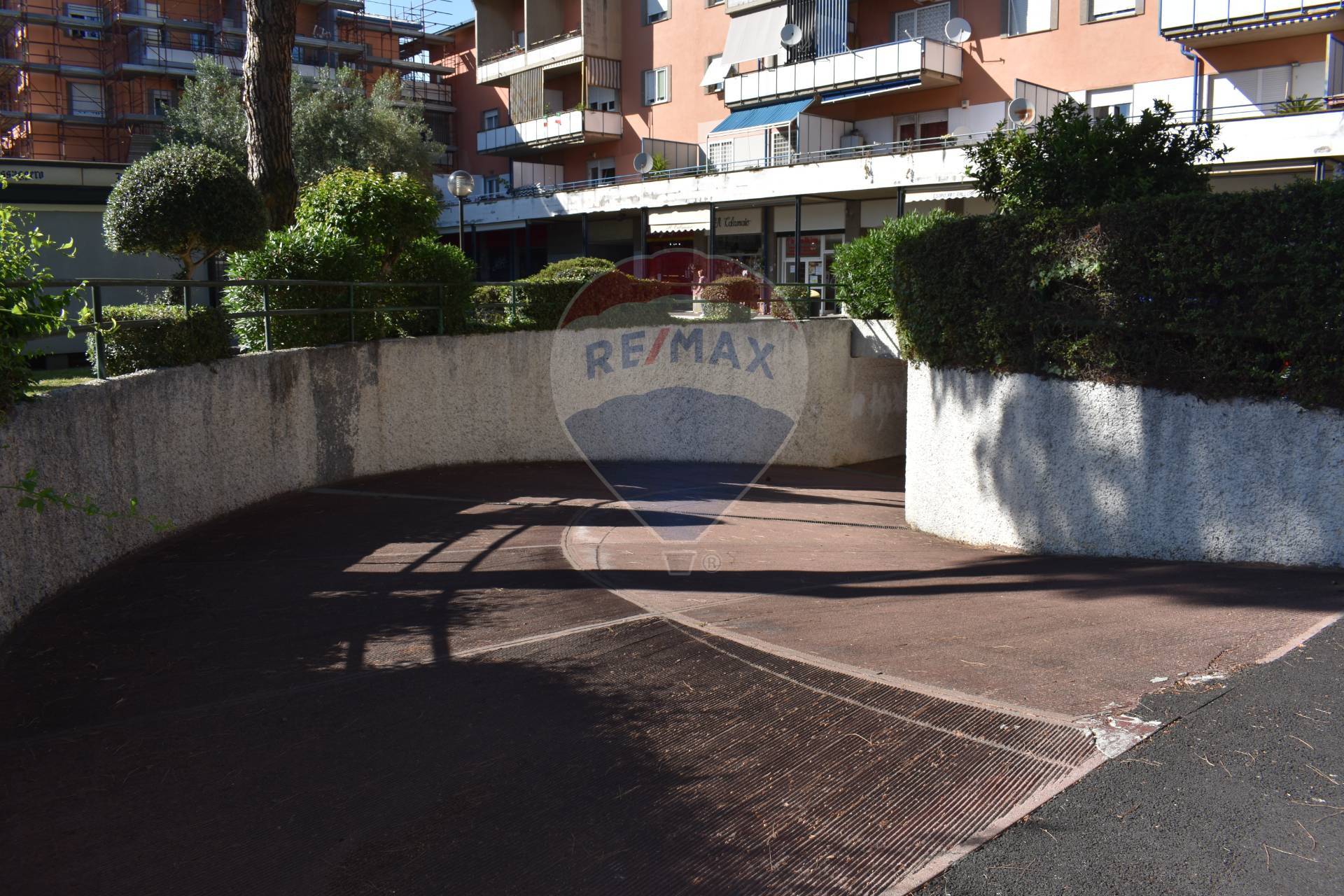  roma vendita quart: casalpalocco re-max-united