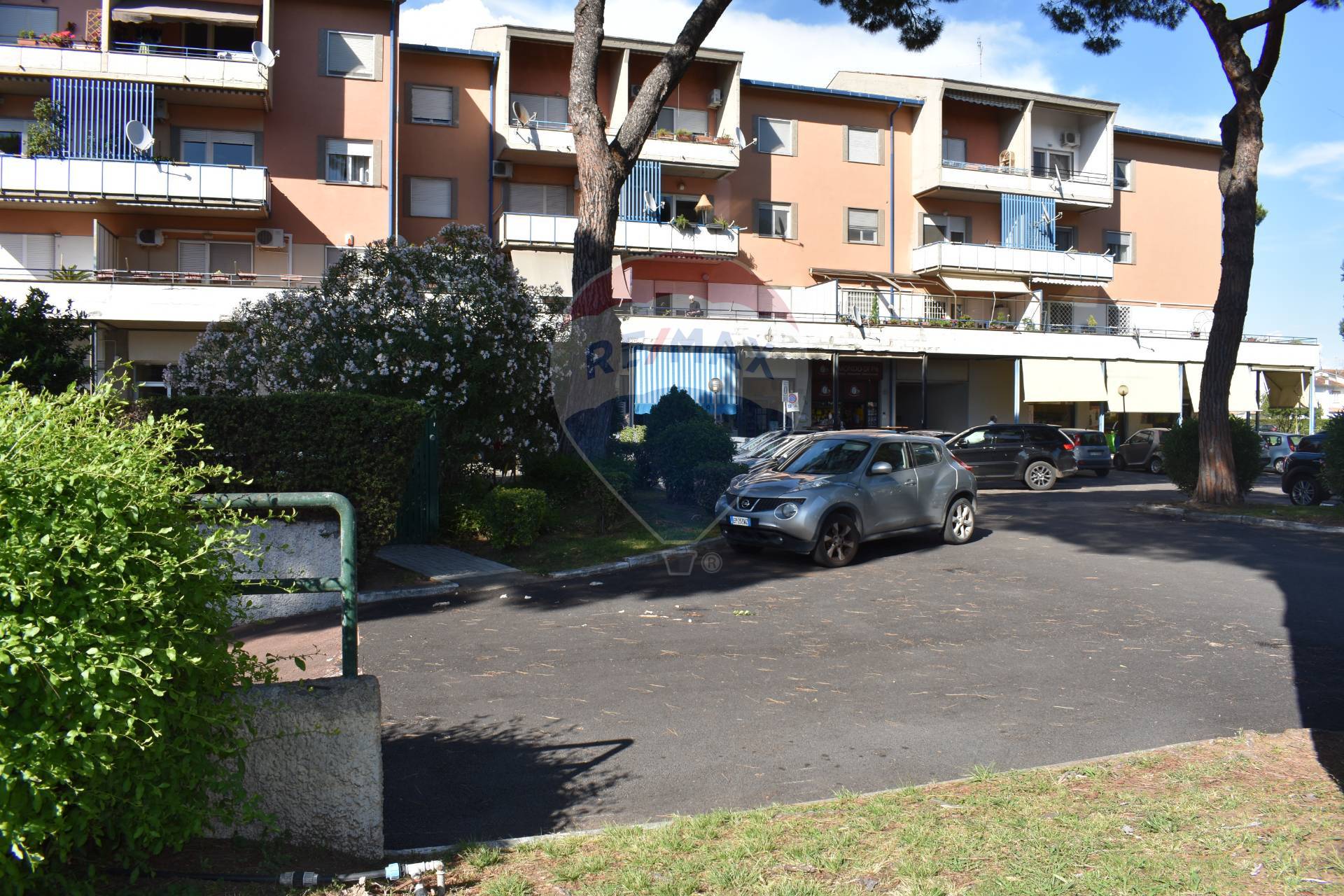 Box auto - Posto auto ROMA vendita  Casalpalocco  RE/MAX United