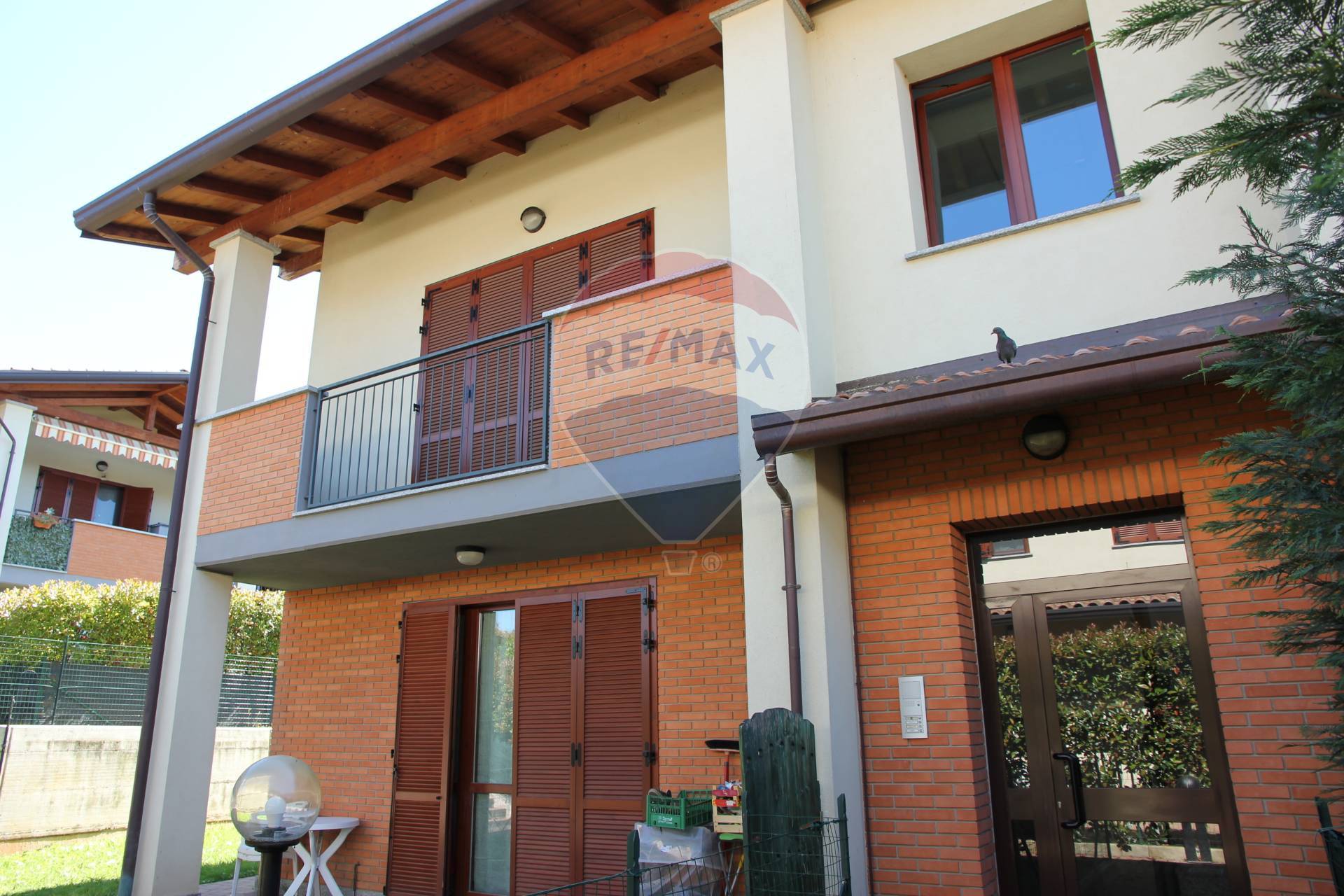 Appartamento BREGNANO vendita  Puginate  RE/MAX Essenza