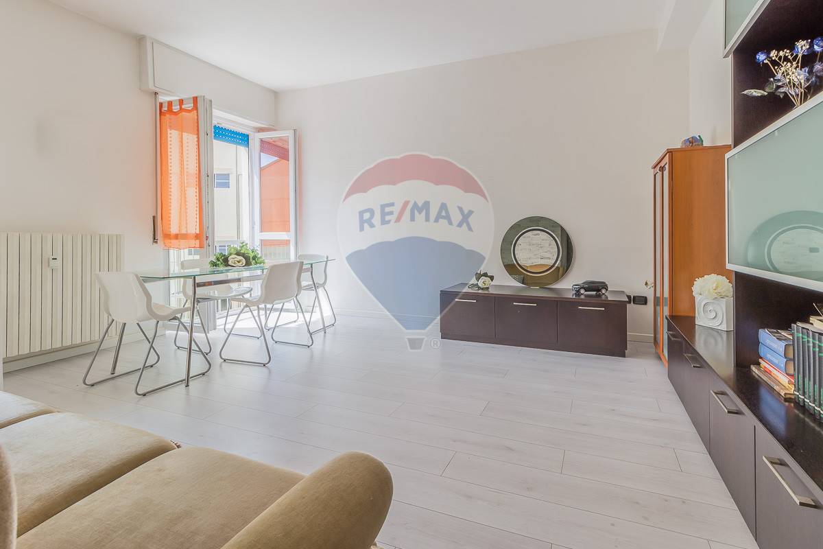 Appartamento CESANO MADERNO vendita    RE/MAX Elite