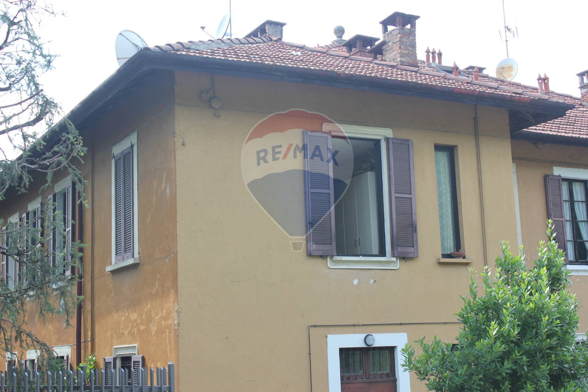 Appartamento BARZANÒ vendita    RE/MAX Vittoria