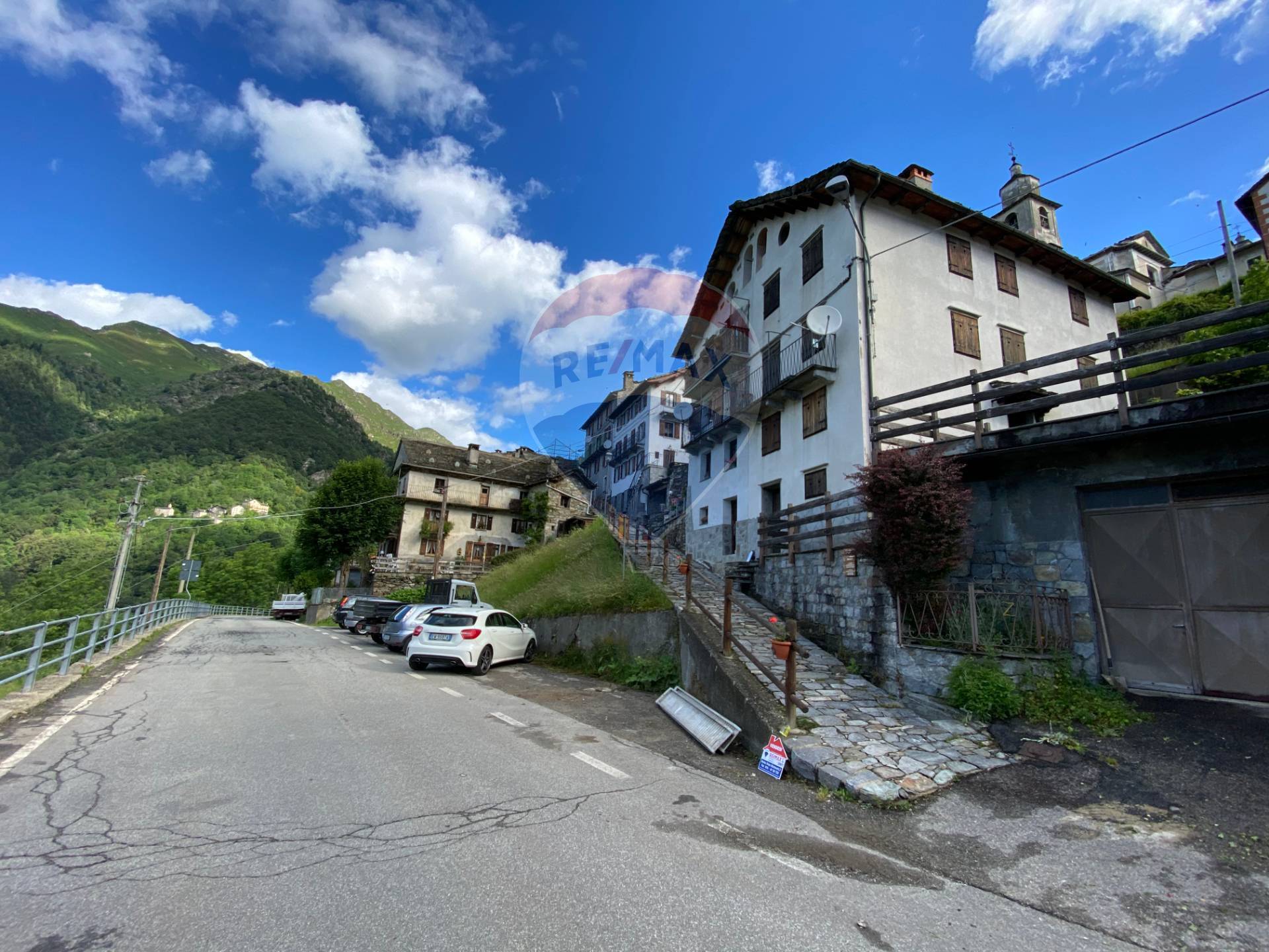 Villa Bifamiliare RIMELLA vendita    RE/MAX Unit