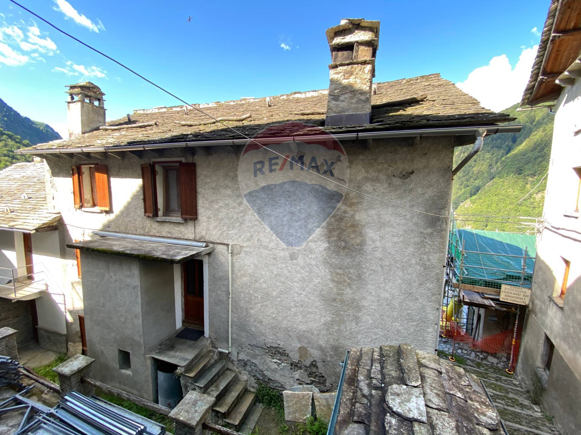 Villa Bifamiliare RIMELLA vendita    RE/MAX Unit