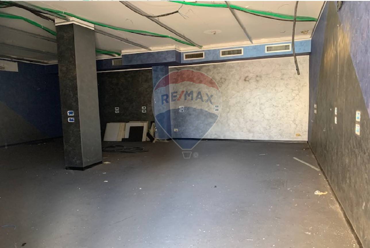 Negozio - Loc.Com. ROMA affitto  Finocchio  RE/MAX Opzione Casa