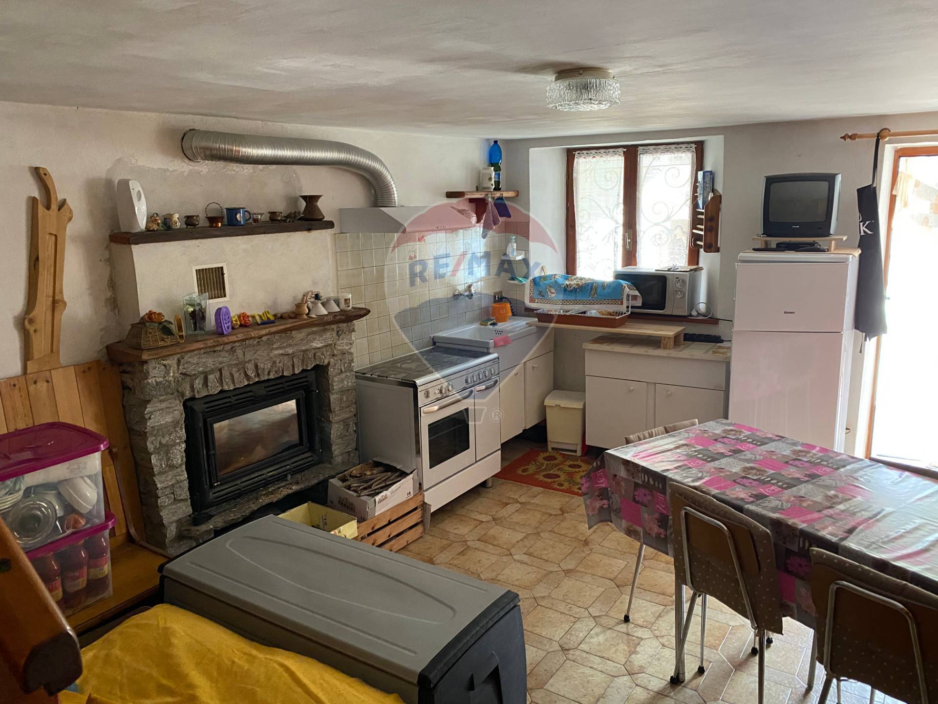  rimella vendita quart:  re/max unit