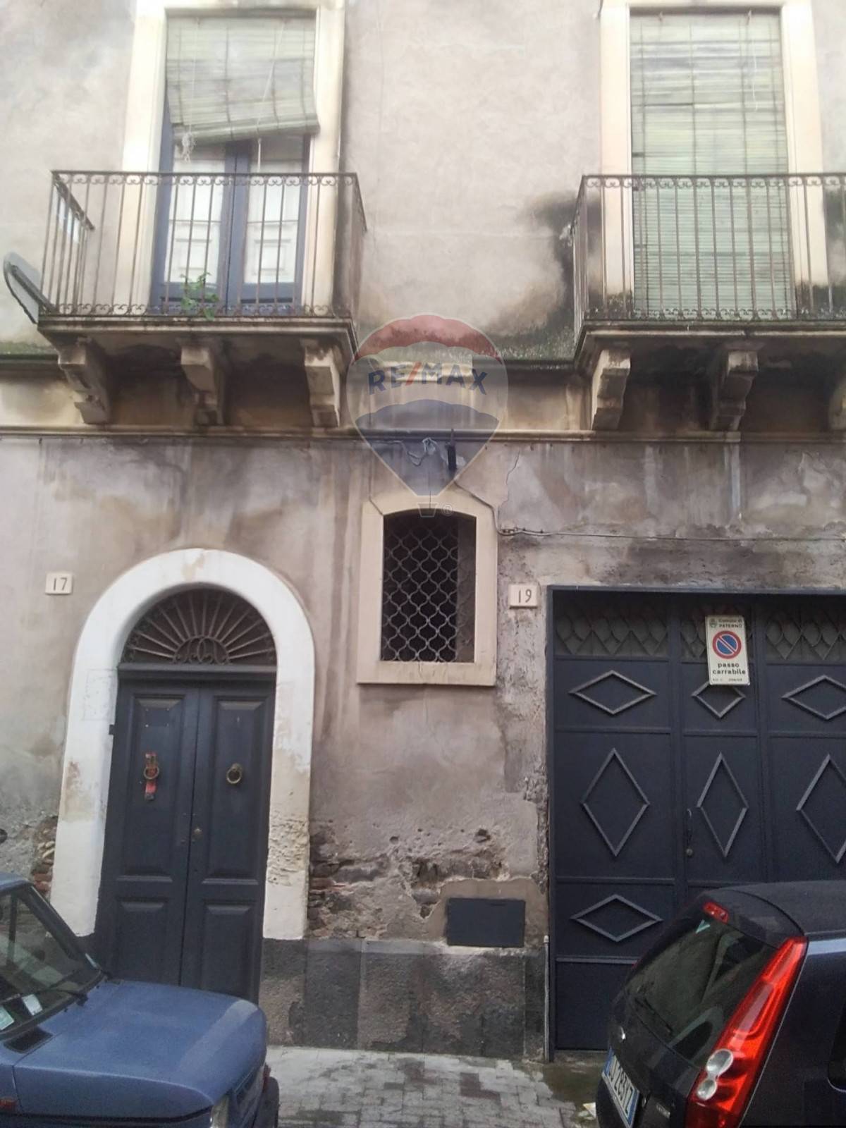Villa Unifamiliare - Indipendente PATERNÒ vendita    RE/MAX White House