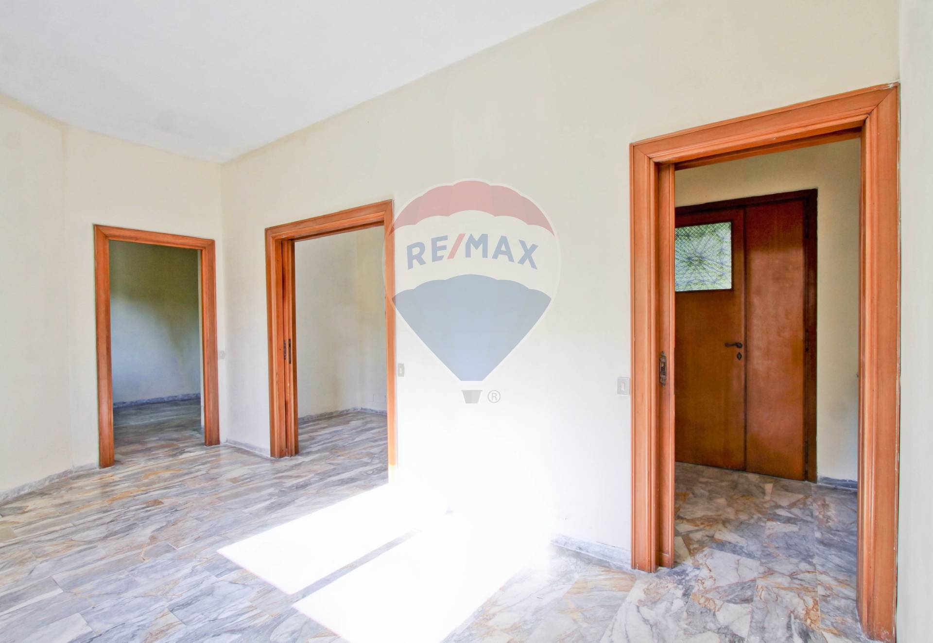 Appartamento ROMA vendita  EUR  RE/MAX Property