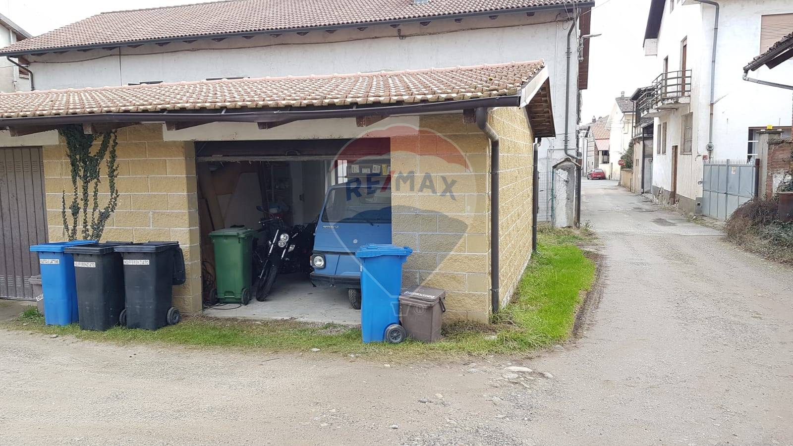 Villa Bifamiliare BOSCONERO vendita    RE/MAX Sfera