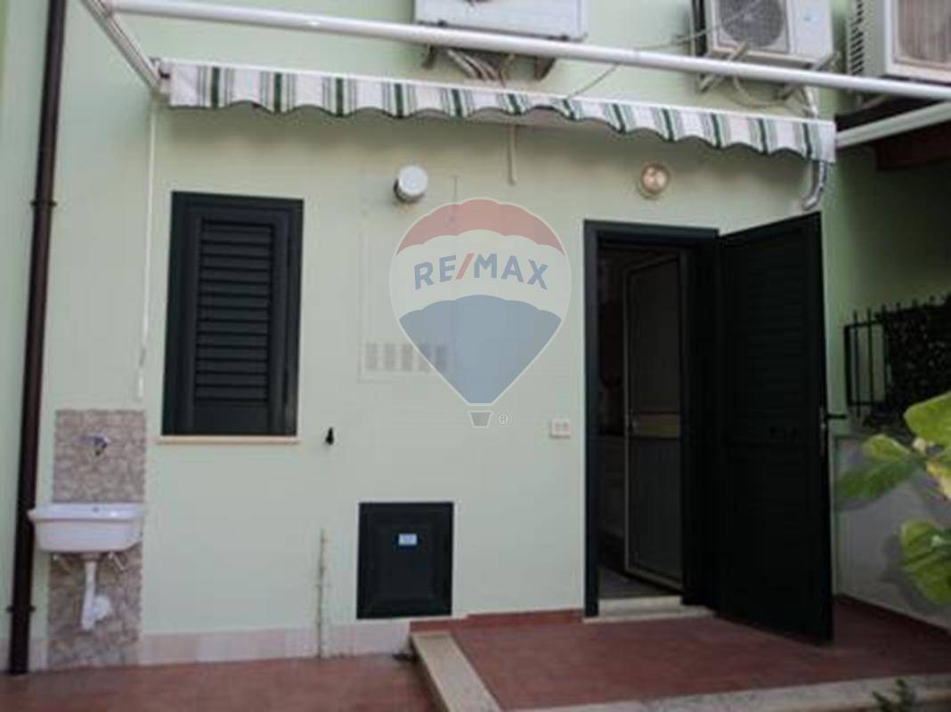 Villa ITALIA vendita  Schiavonea  RE/MAX Team