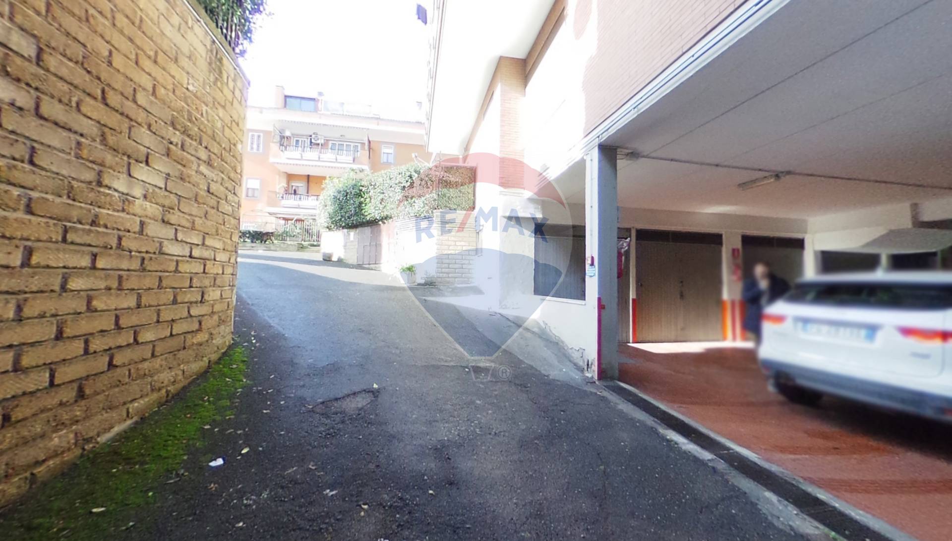 Box auto - Posto auto ROMA vendita  Tor Tre Teste  RE/MAX Diamond