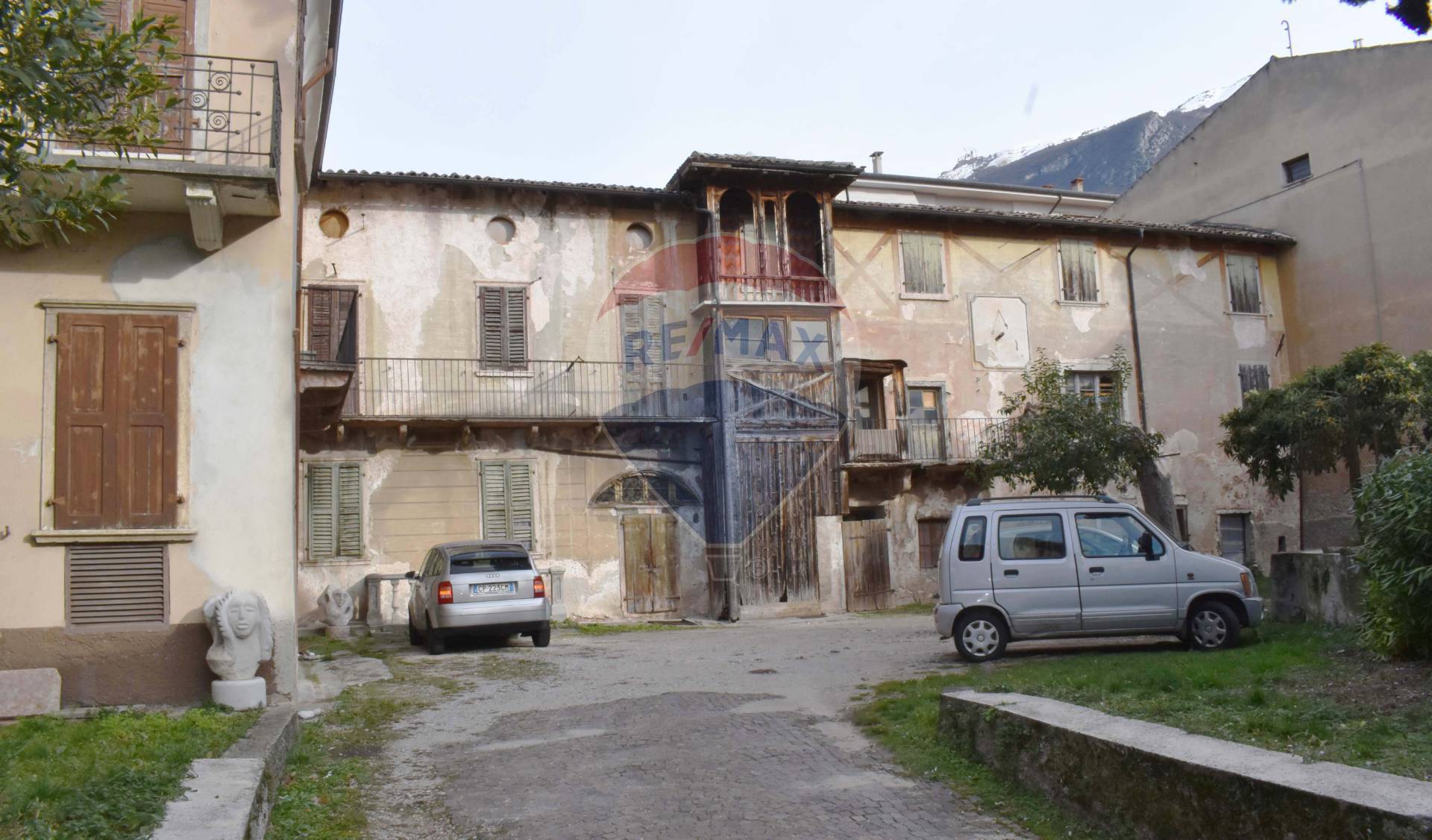 Rustico - Cascina MALCESINE vendita    RE/MAX Lago