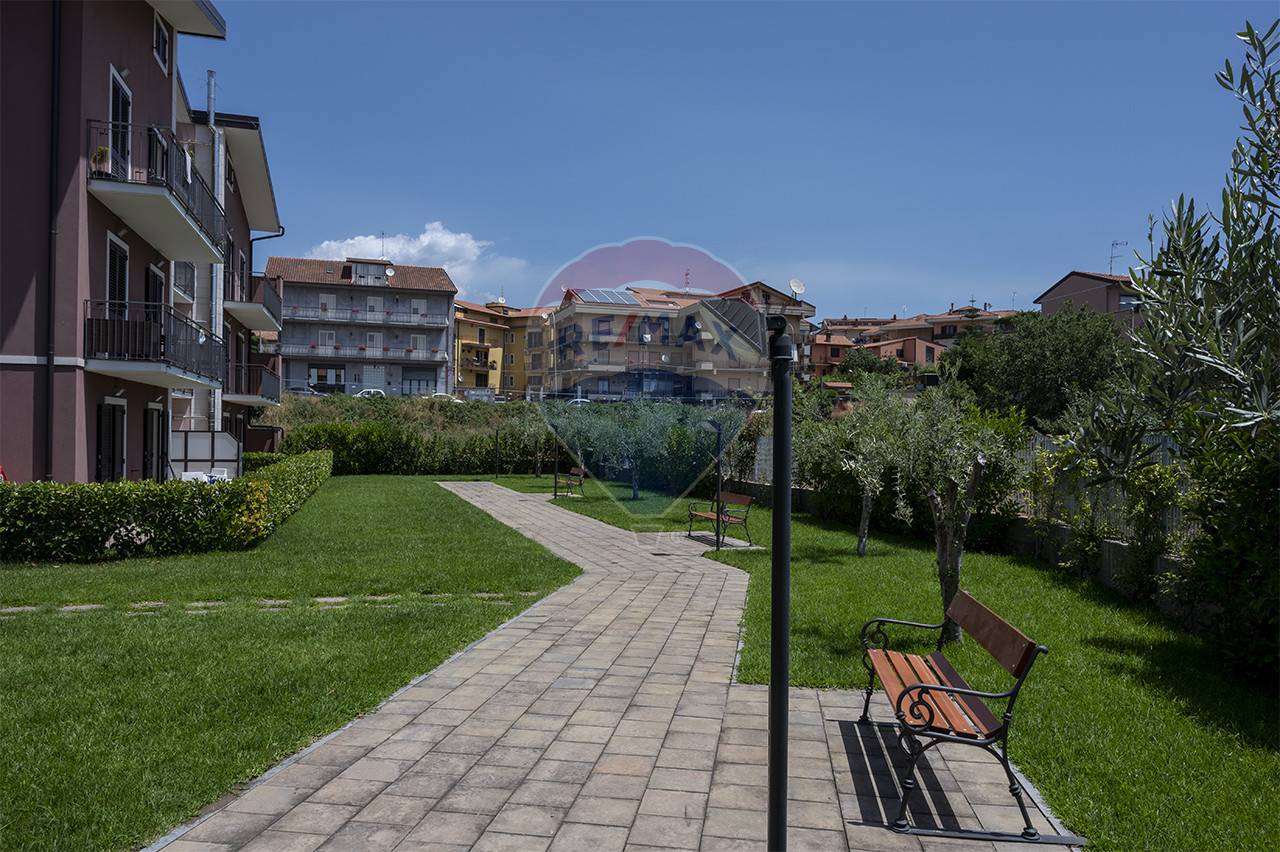 Appartamento BELPASSO vendita    RE/MAX Fly