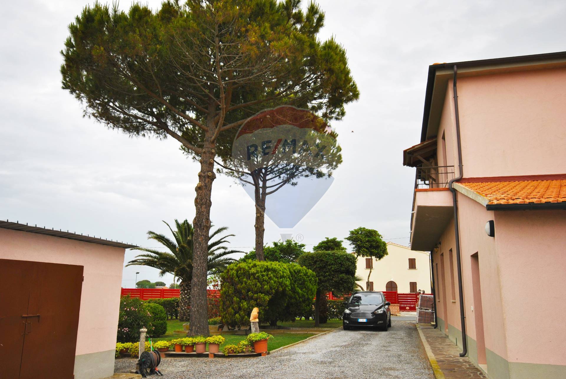 Rustico - Cascina PIOMBINO vendita  La Sdriscia  RE/MAX Mindset