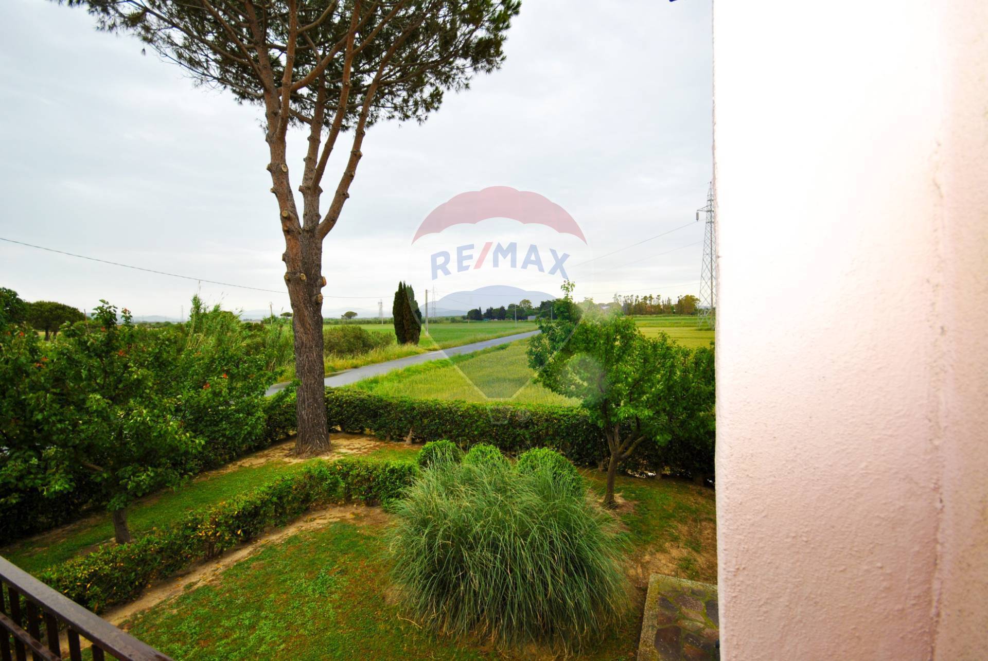 Rustico - Cascina PIOMBINO vendita  La Sdriscia  RE/MAX Mindset